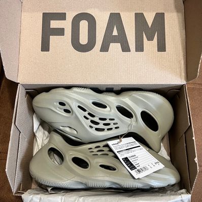 adidas YEEZY Foam Runner "Stone Salt"