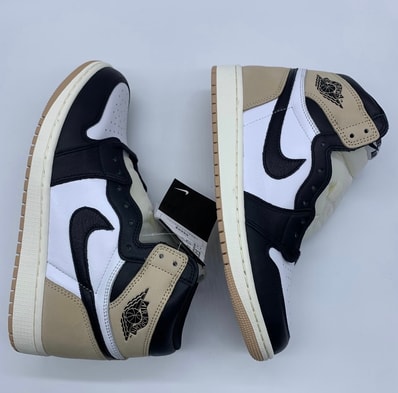 Nike Women's Air Jordan 1 Retro High OG "Latte"