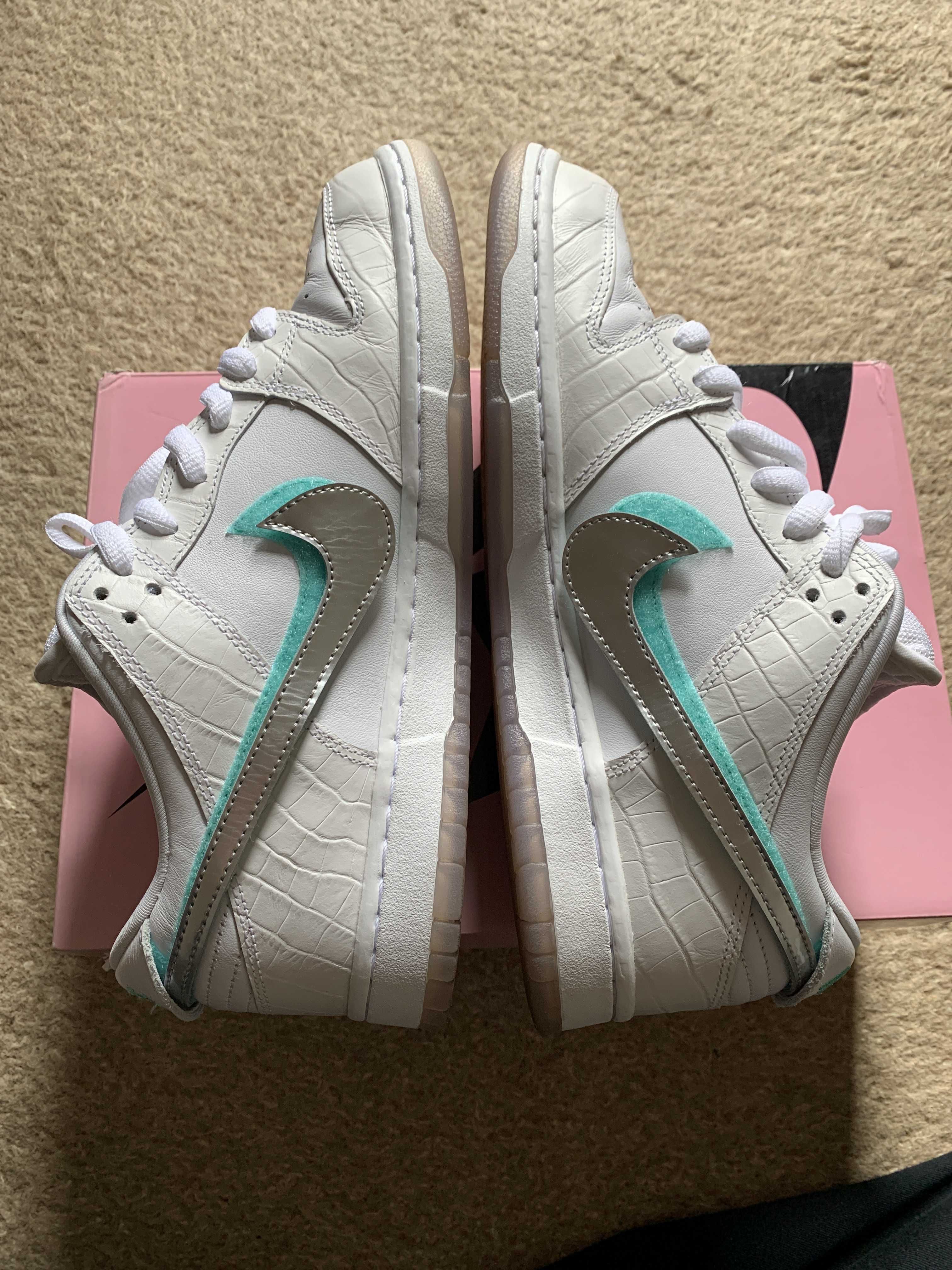 Diamond Supply Co. × Nike SB Dunk Low Pro "White"