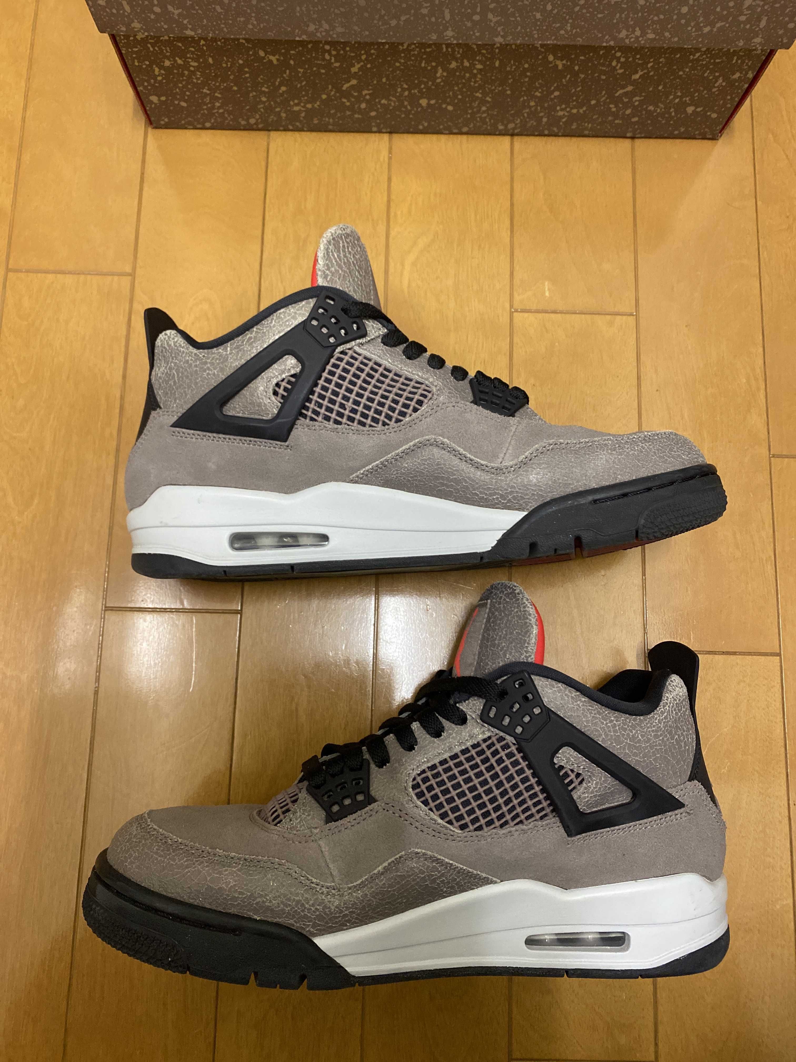 Nike Air Jordan 4 "Taupe Haze"