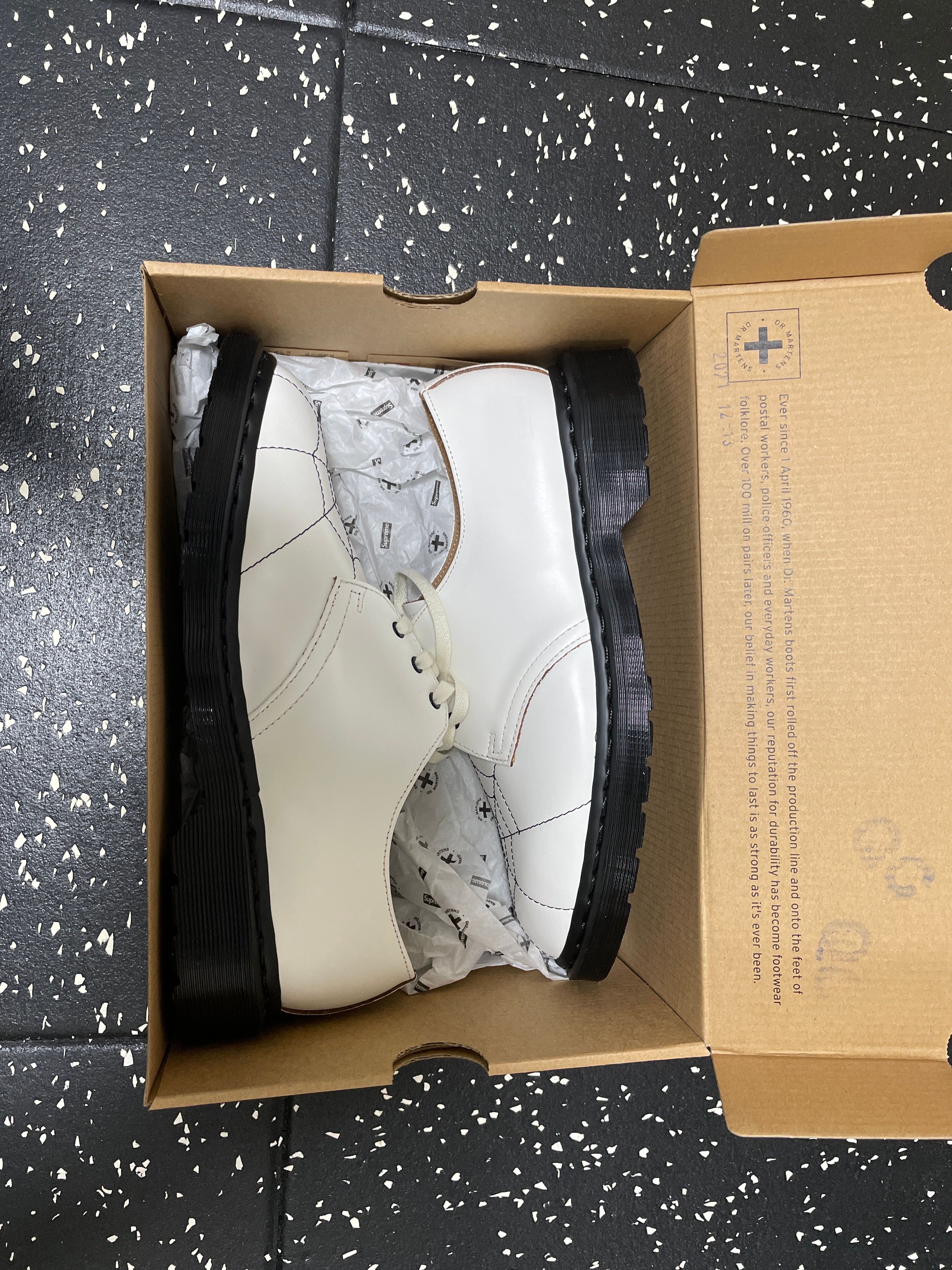 Supreme × Dr.Martens Spiderweb 3 Eye Shoe "White"