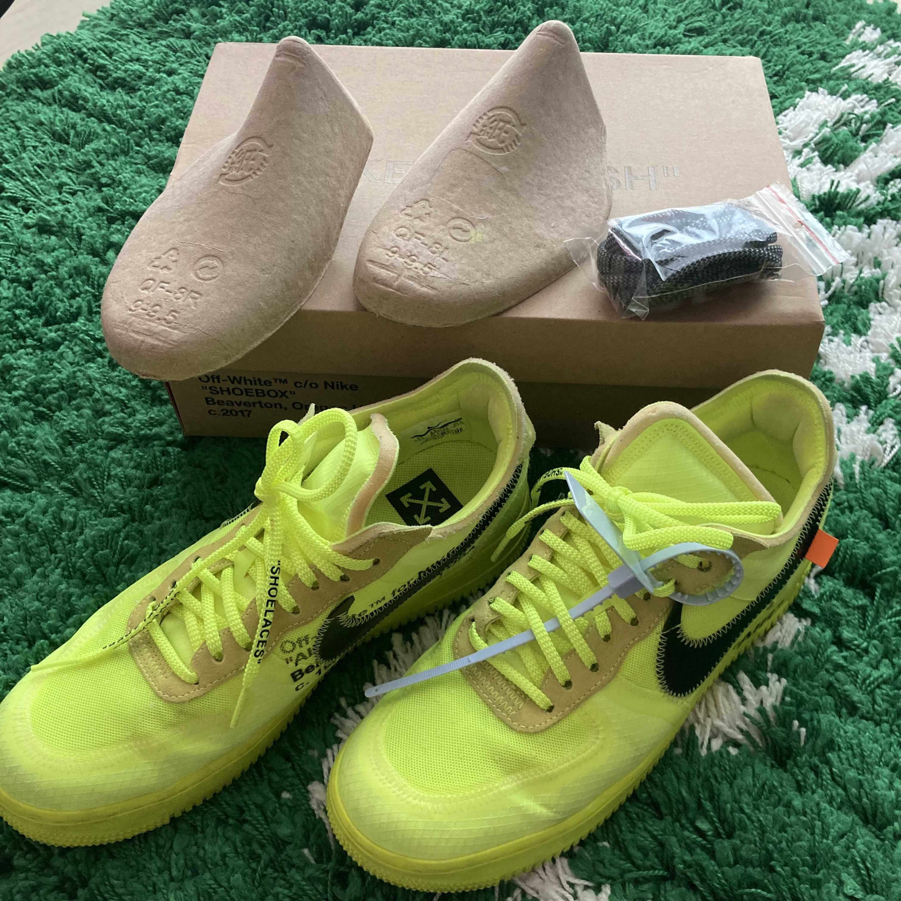 Off-White × Nike Air Force 1 Low "Volt"