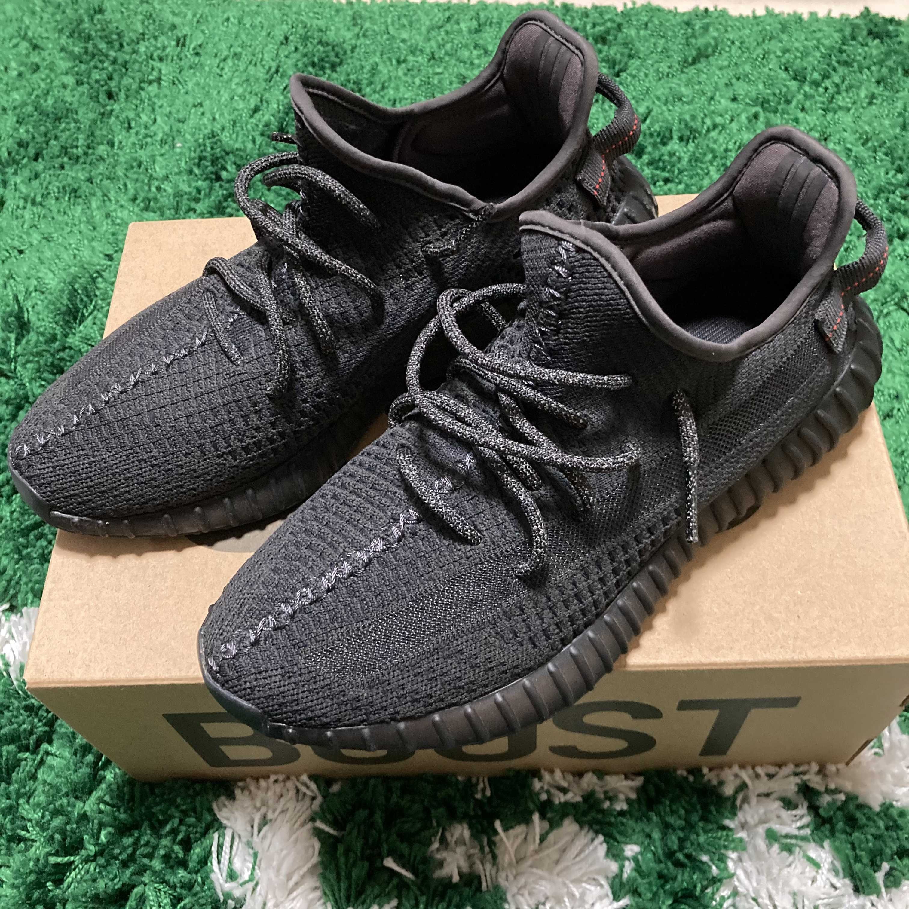 adidas YEEZY Boost 350 V2 "Black"