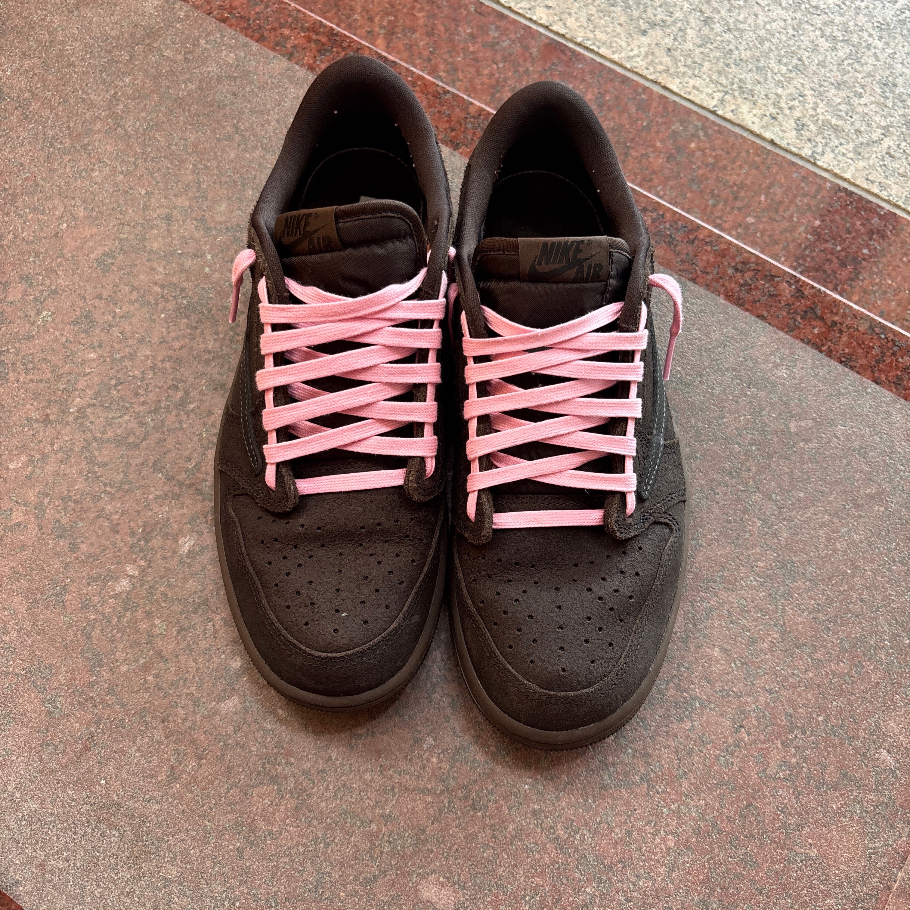 Travis Scott × Nike Air Jordan 1 Low OG SP "Velvet Brown and Dark Mocha"