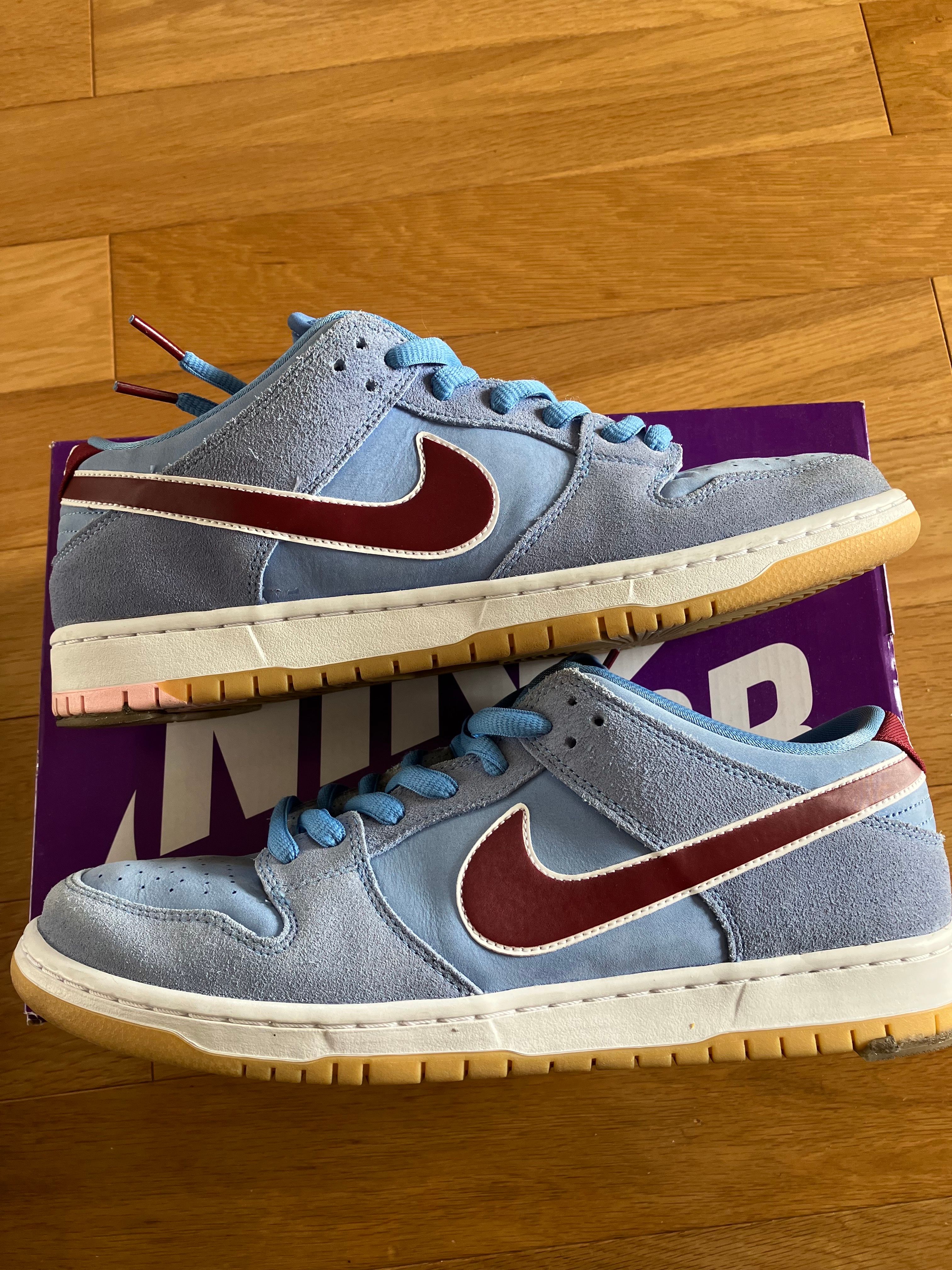 Nike SB Dunk Low Pro "Philadelphia Phillies/Valor Blue and Team Maroon"