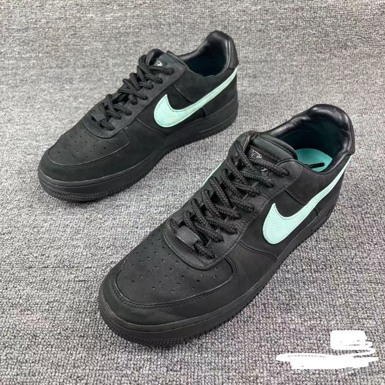 Tiffany & Co. × Nike Air Force 1 Low "1837"