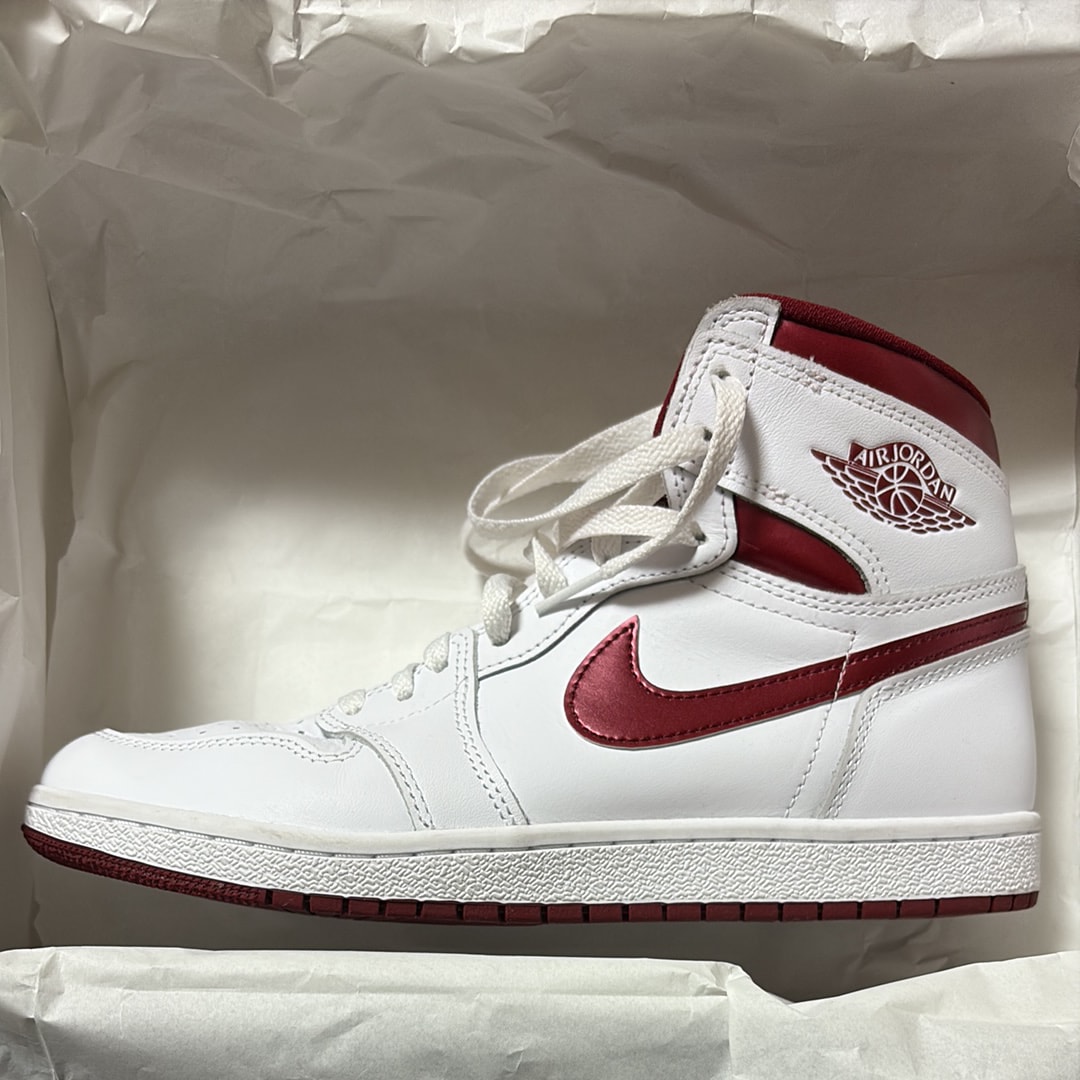 Nike Air Jordan 1 High '85 "Metallic Burgundy"