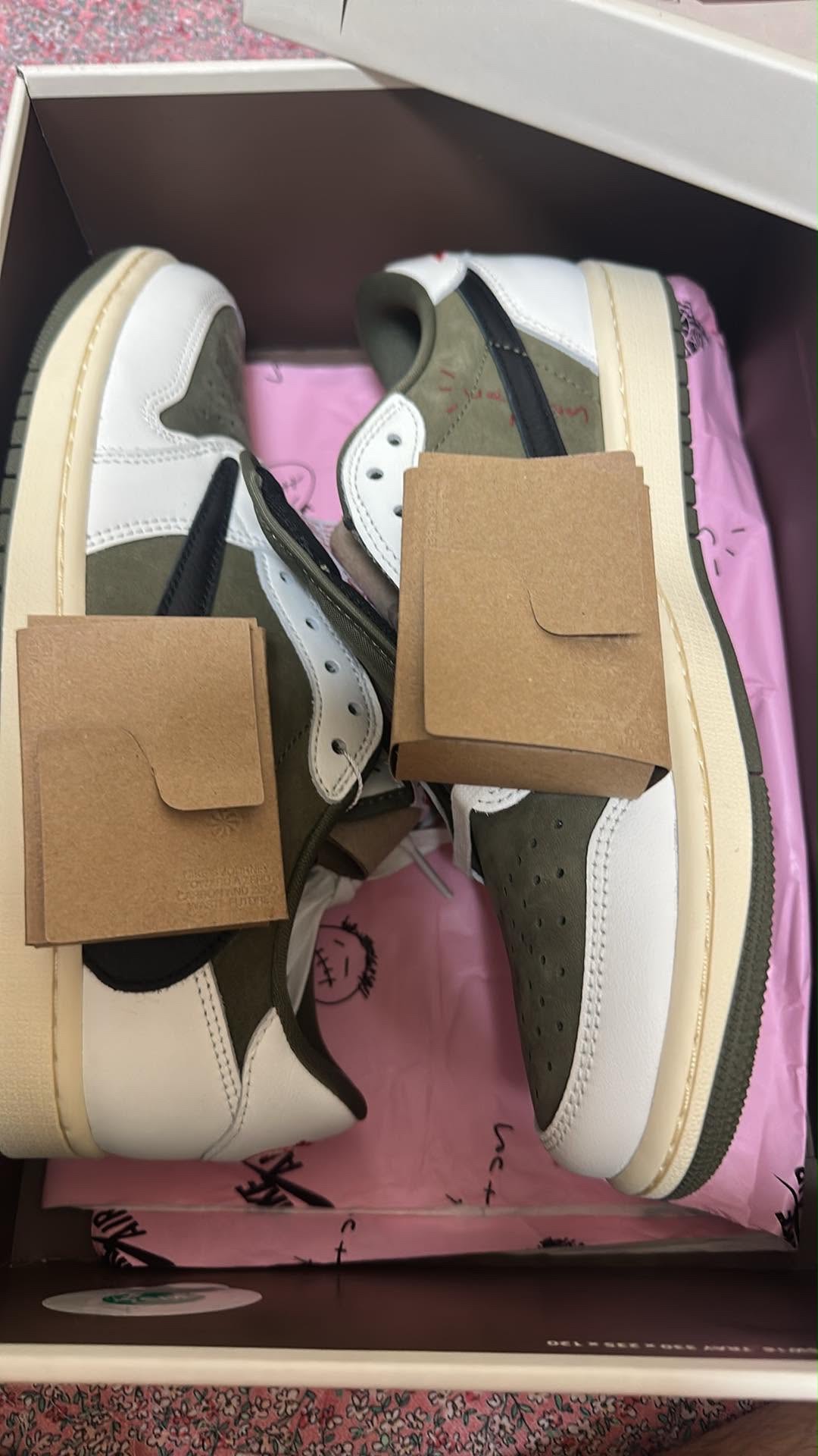 Travis Scott × Nike Air Jordan 1 Low OG SP "Reverse Olive"