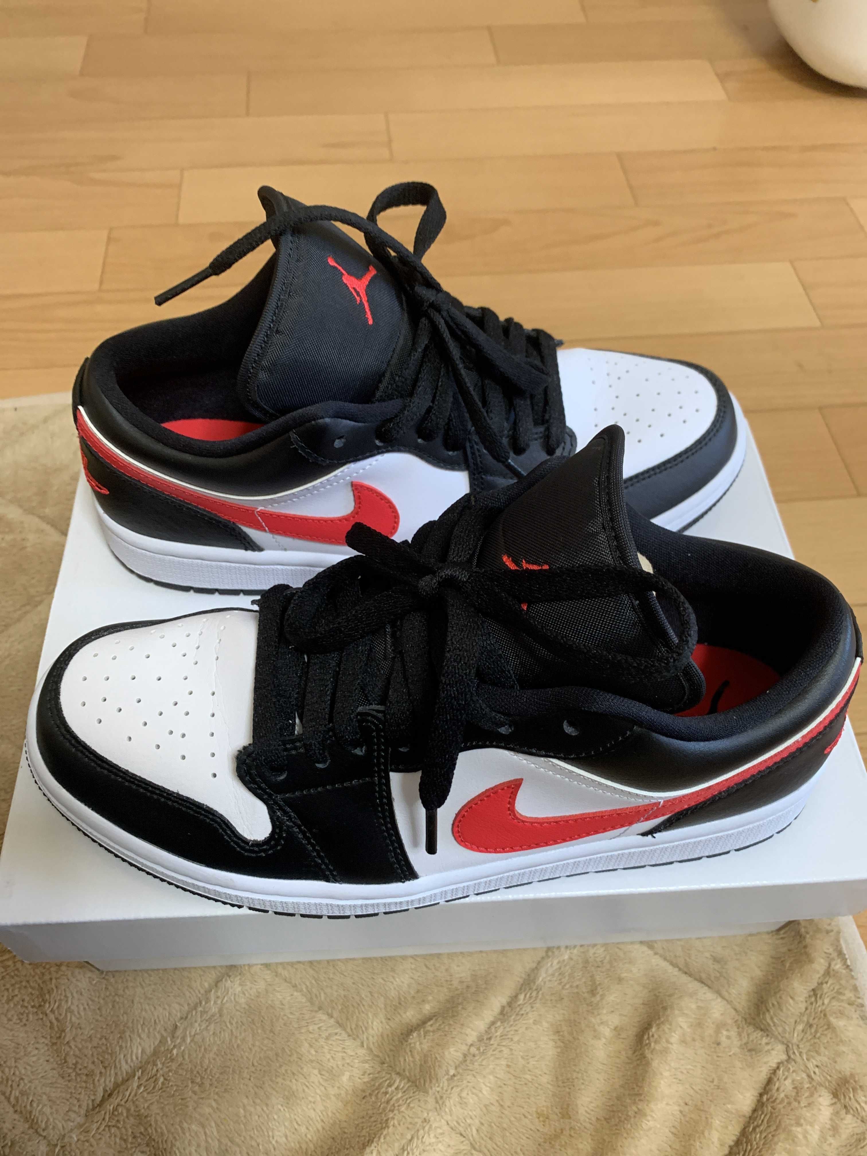 NIKE Women's AIR JORDAN 1 LOW "BLACK/SIREN RED/WHITE"