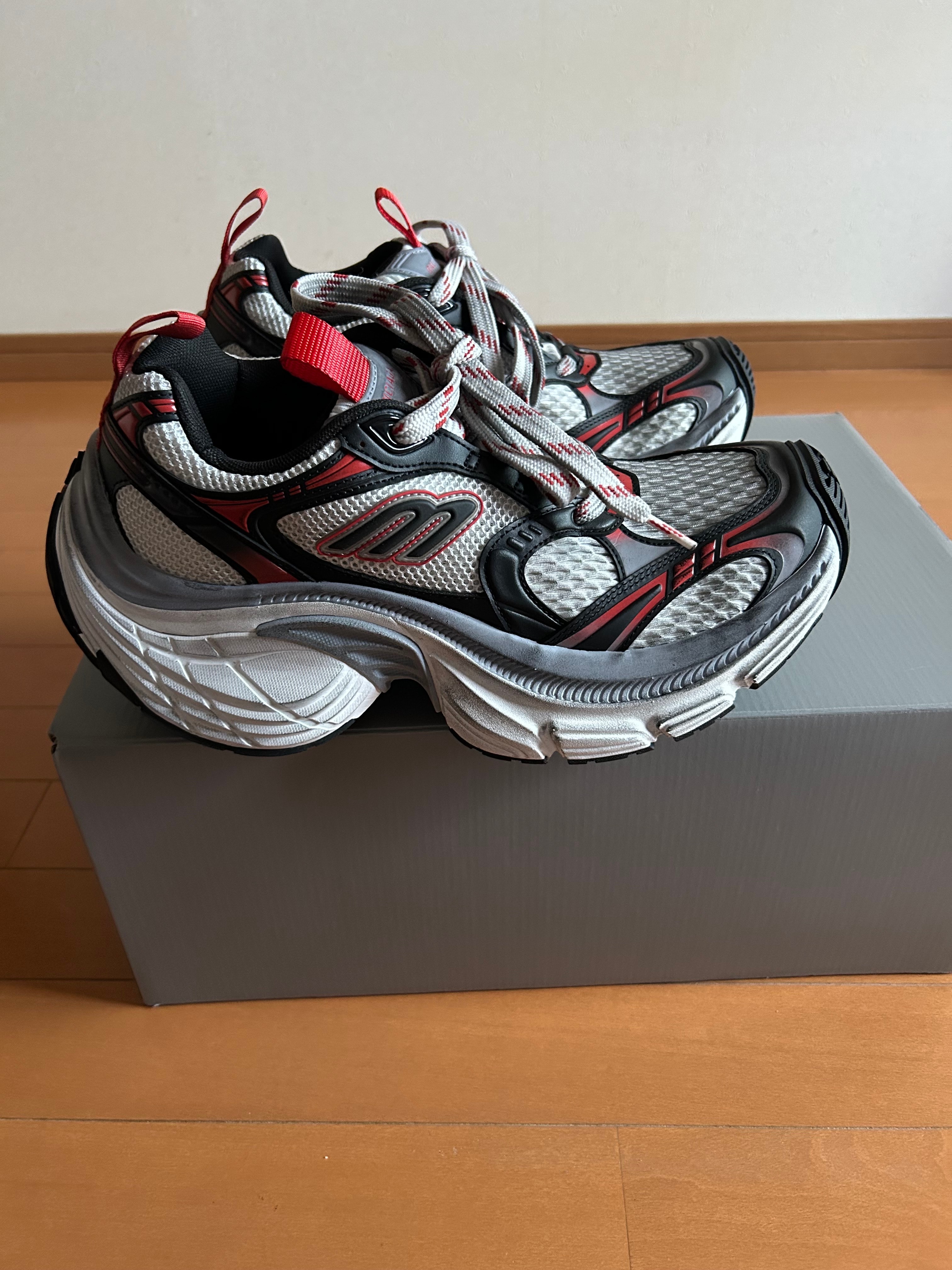 BALENCIAGA 10XL Sneaker "Grey/White/Red"