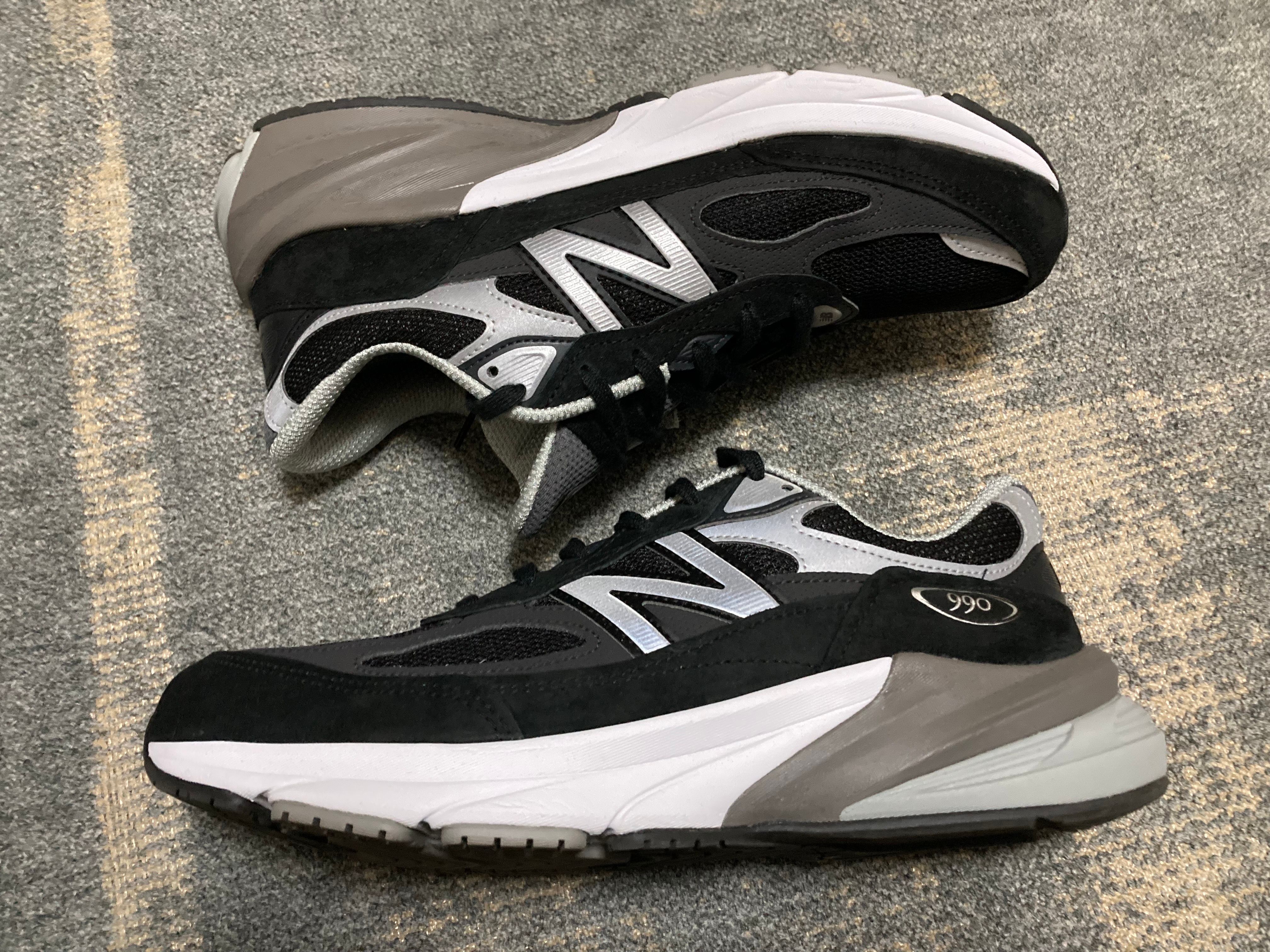 New Balance 990V6 "Black" (Heel NB Logo)