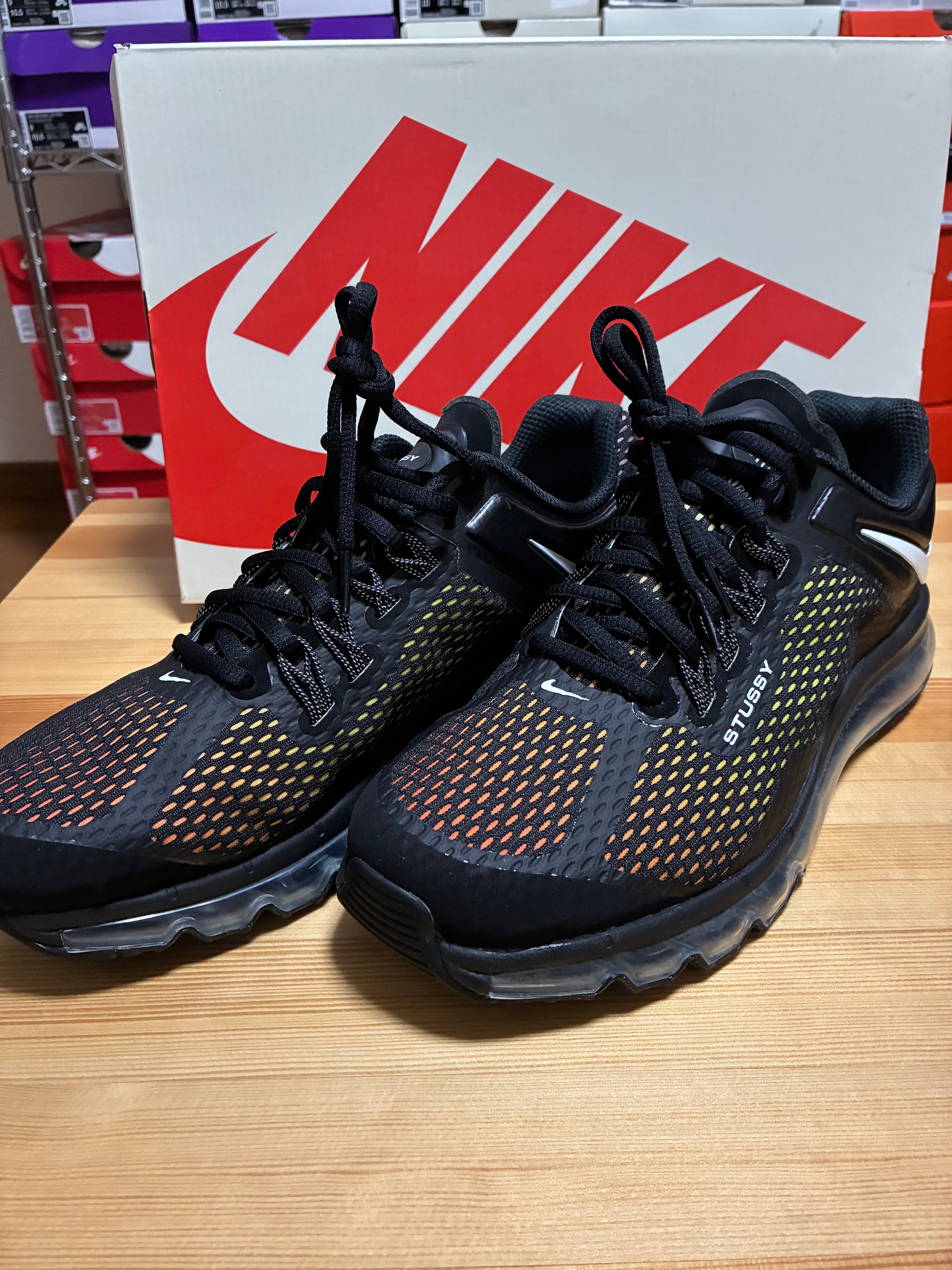 ステューシー × ナイキ エアマックス2013 