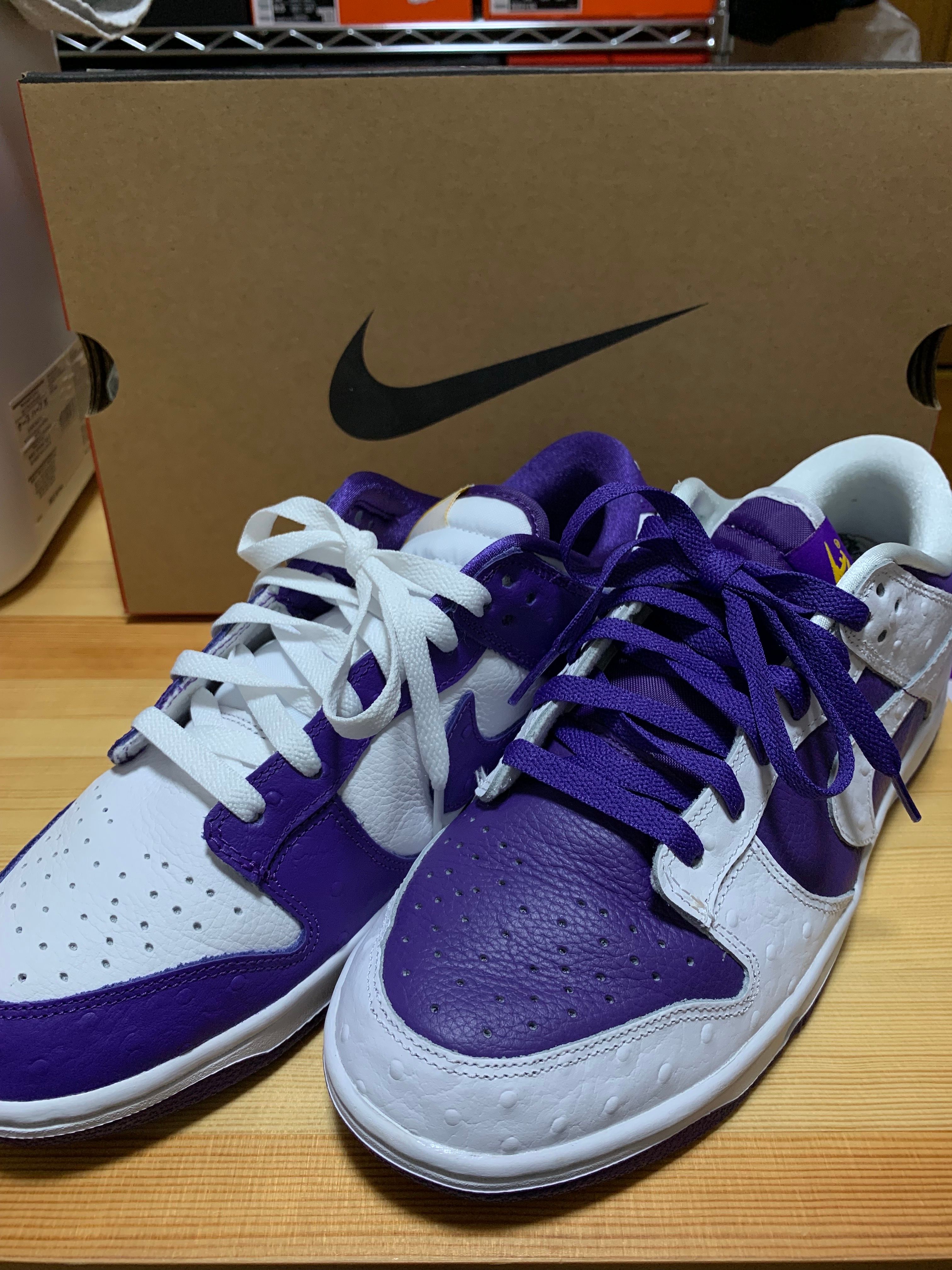 Nike Women's Dunk Low "Made You Look"