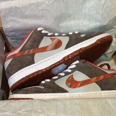 Crushed Skate Shop × Nike SB Dunk Low QS "Olive Grey/Mantra Orange"
