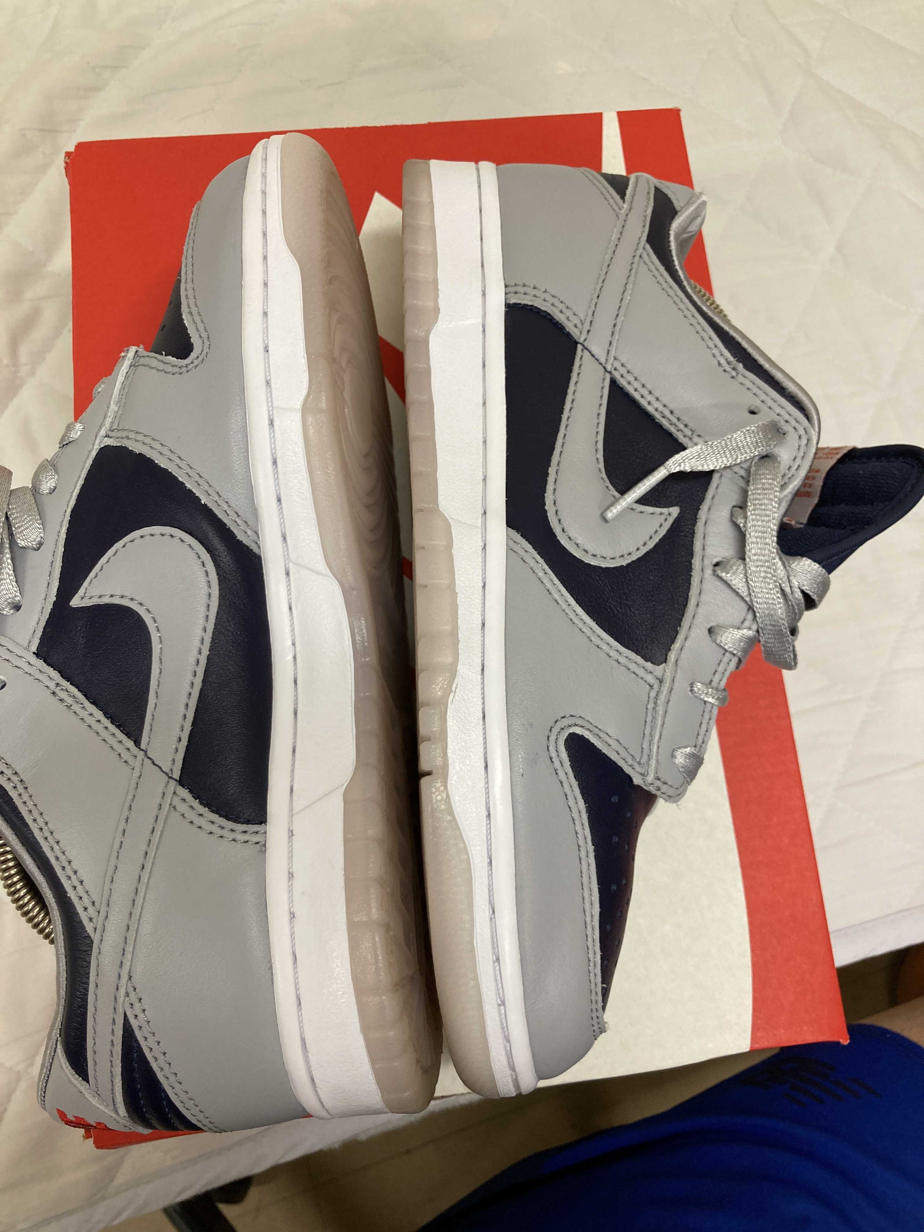 NIKE Women's DUNK LOW "COLLEGE NAVY"