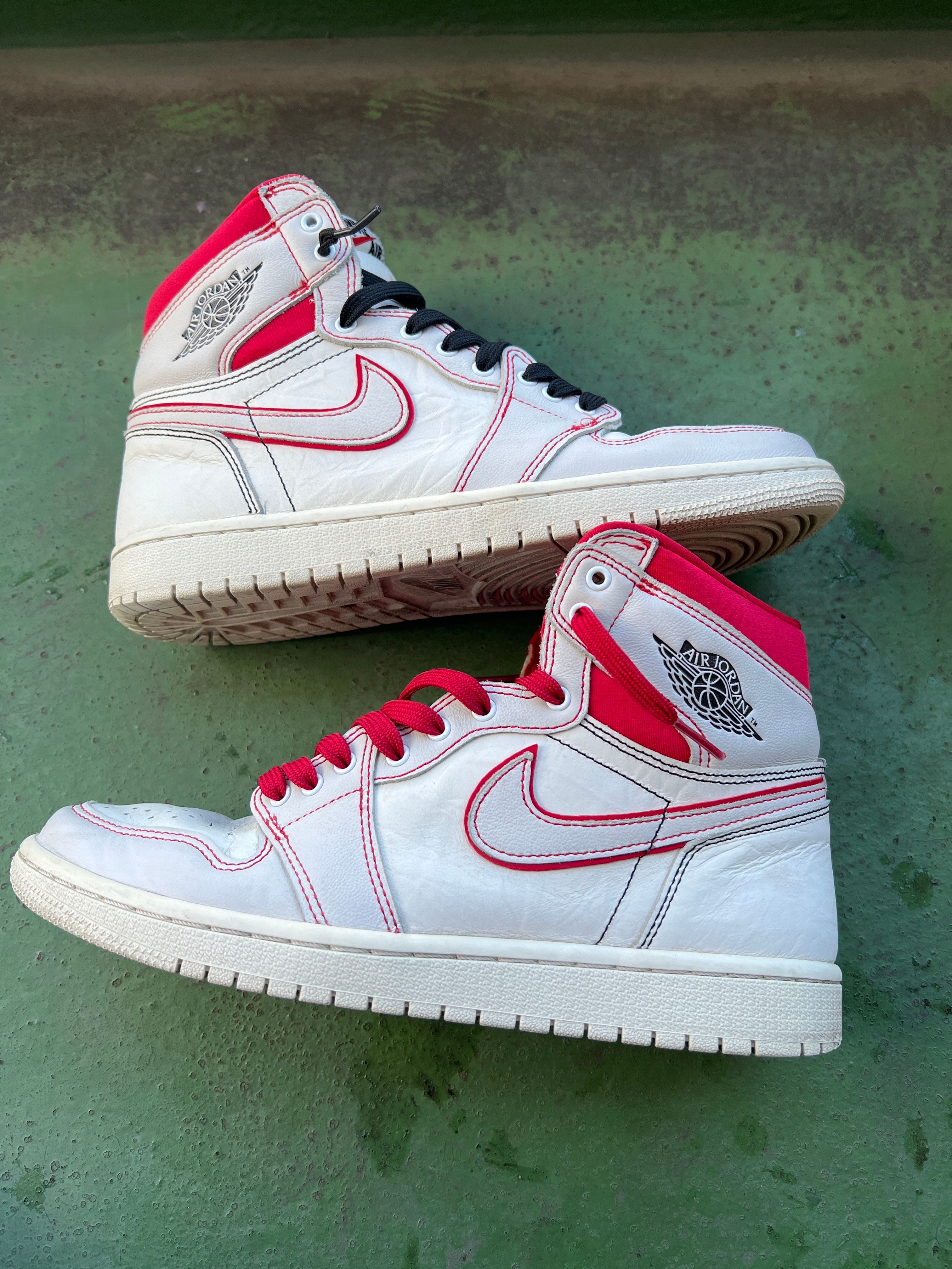 Nike Air Jordan 1 Retro High OG "Sail/University Red"     
