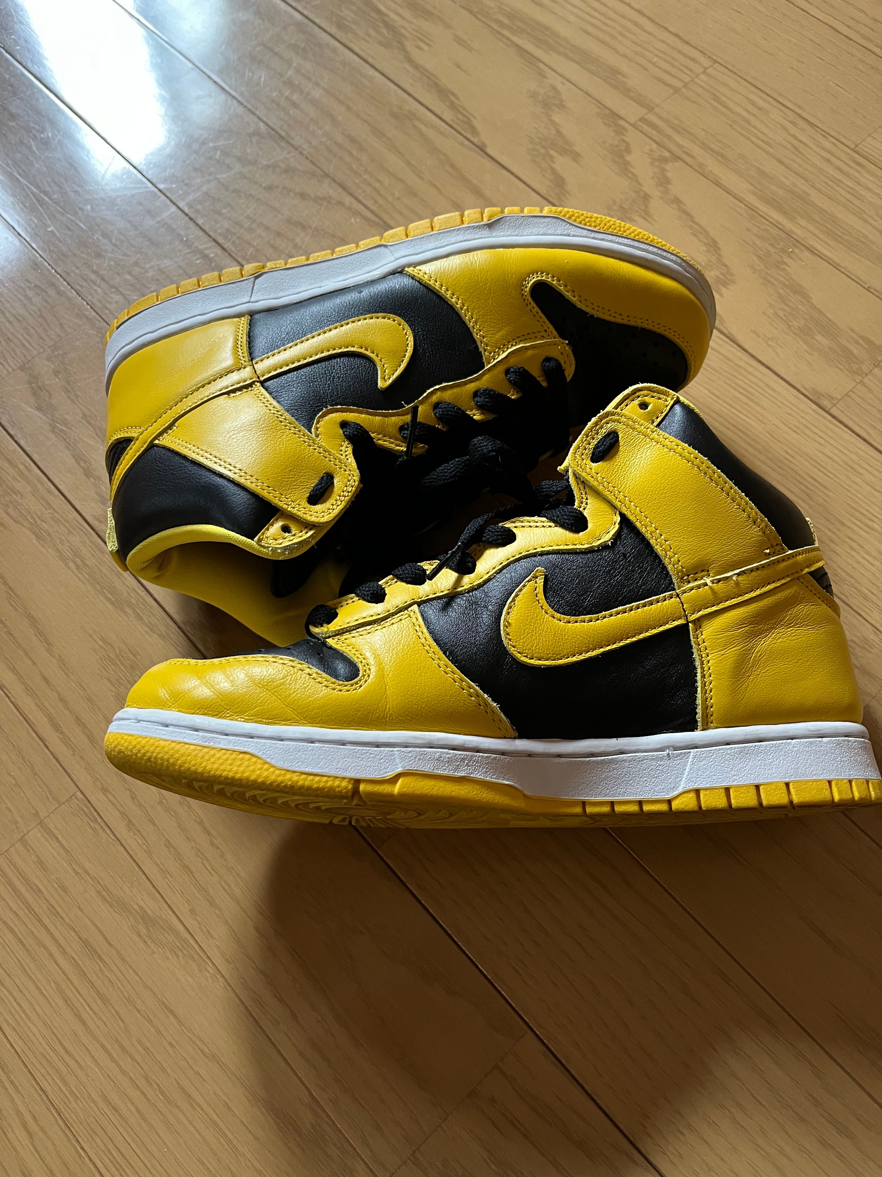 Nike Dunk High "Black/Varsity Maize"