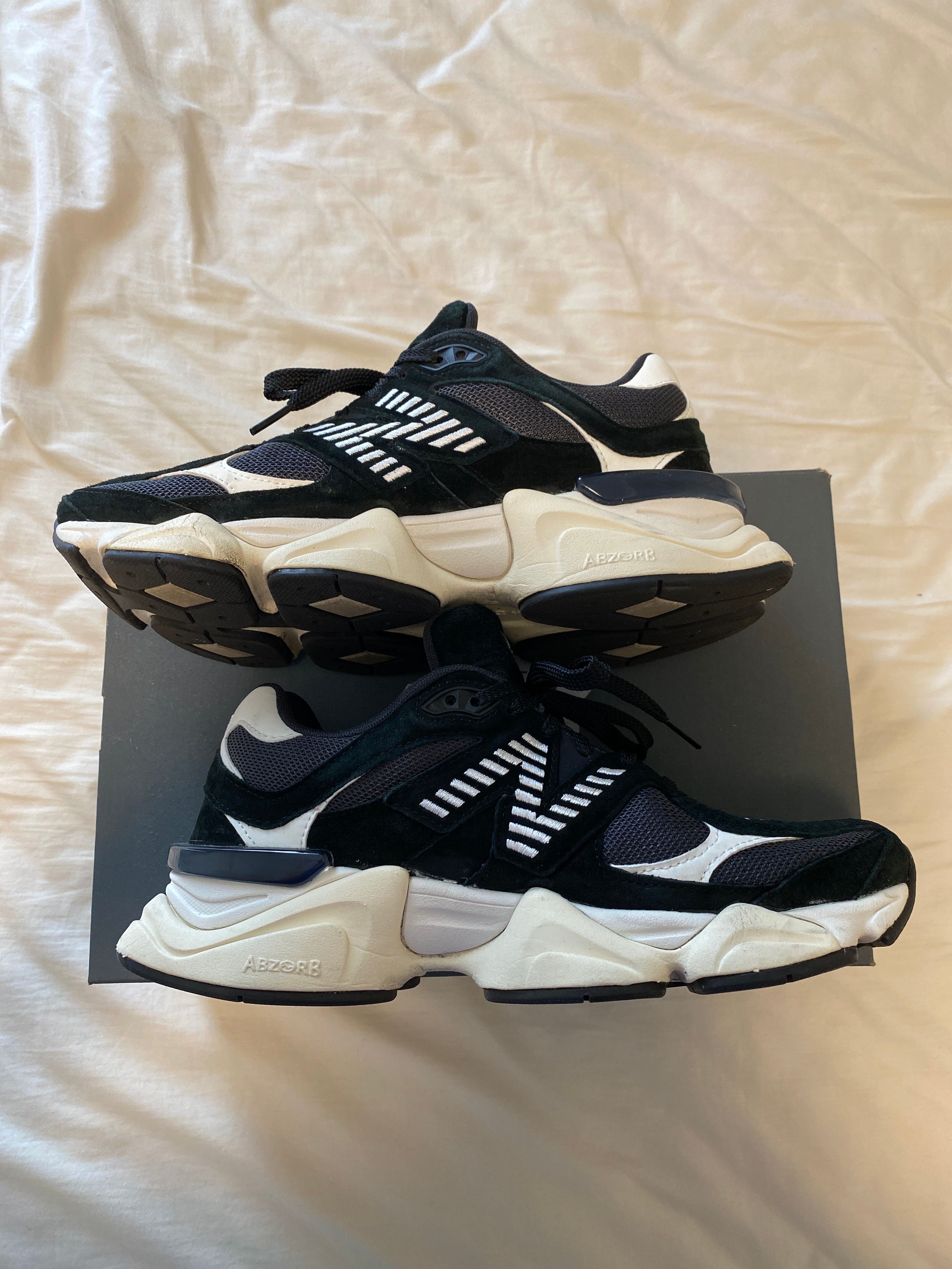 ニューバランス9060 ブラックホワイト New Balance スニーカー