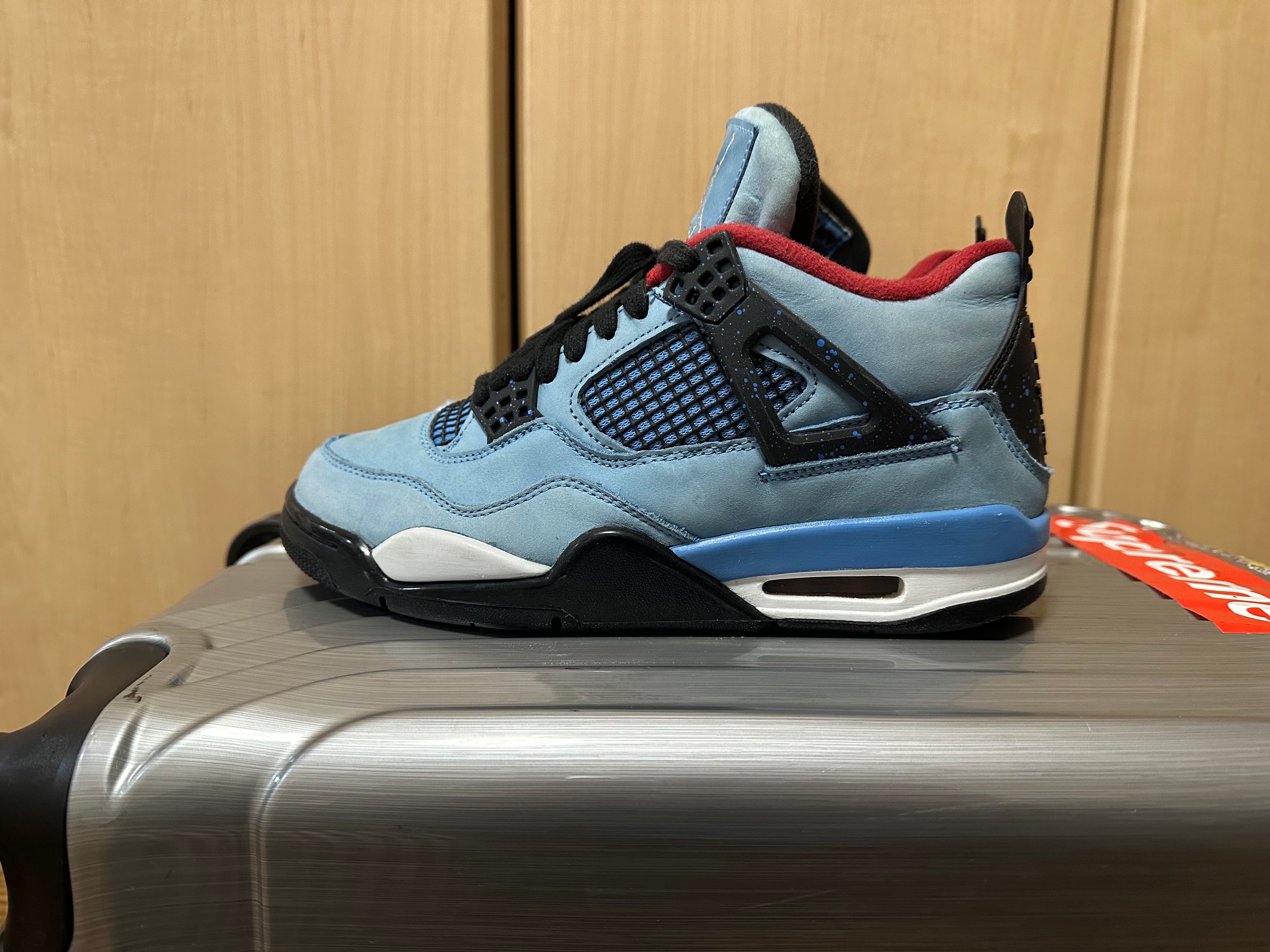 Travis Scott × Nike Air Jordan 4 Retro Cactus Jack "University Blue"