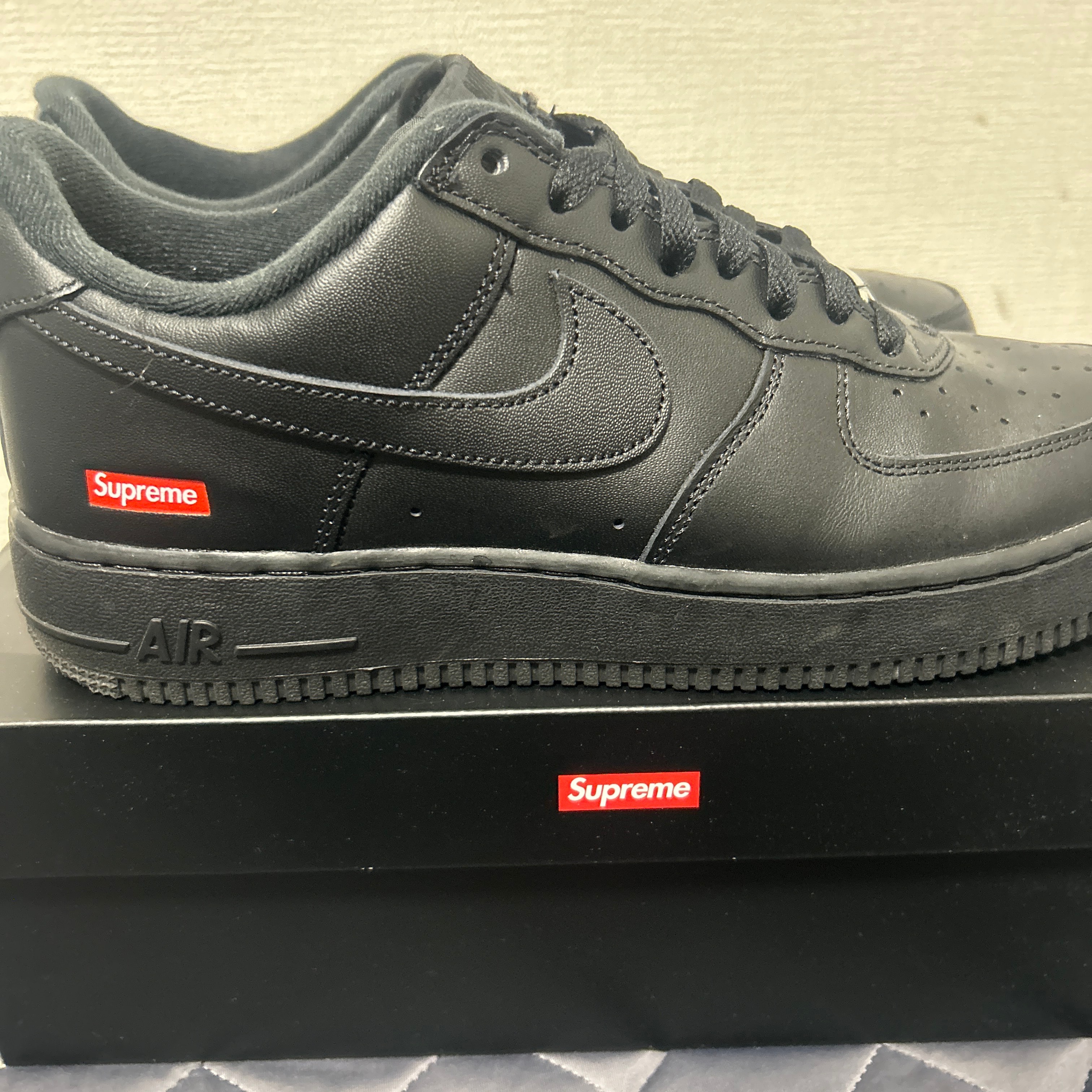 Supreme × Nike Air Force 1 Low "Black"