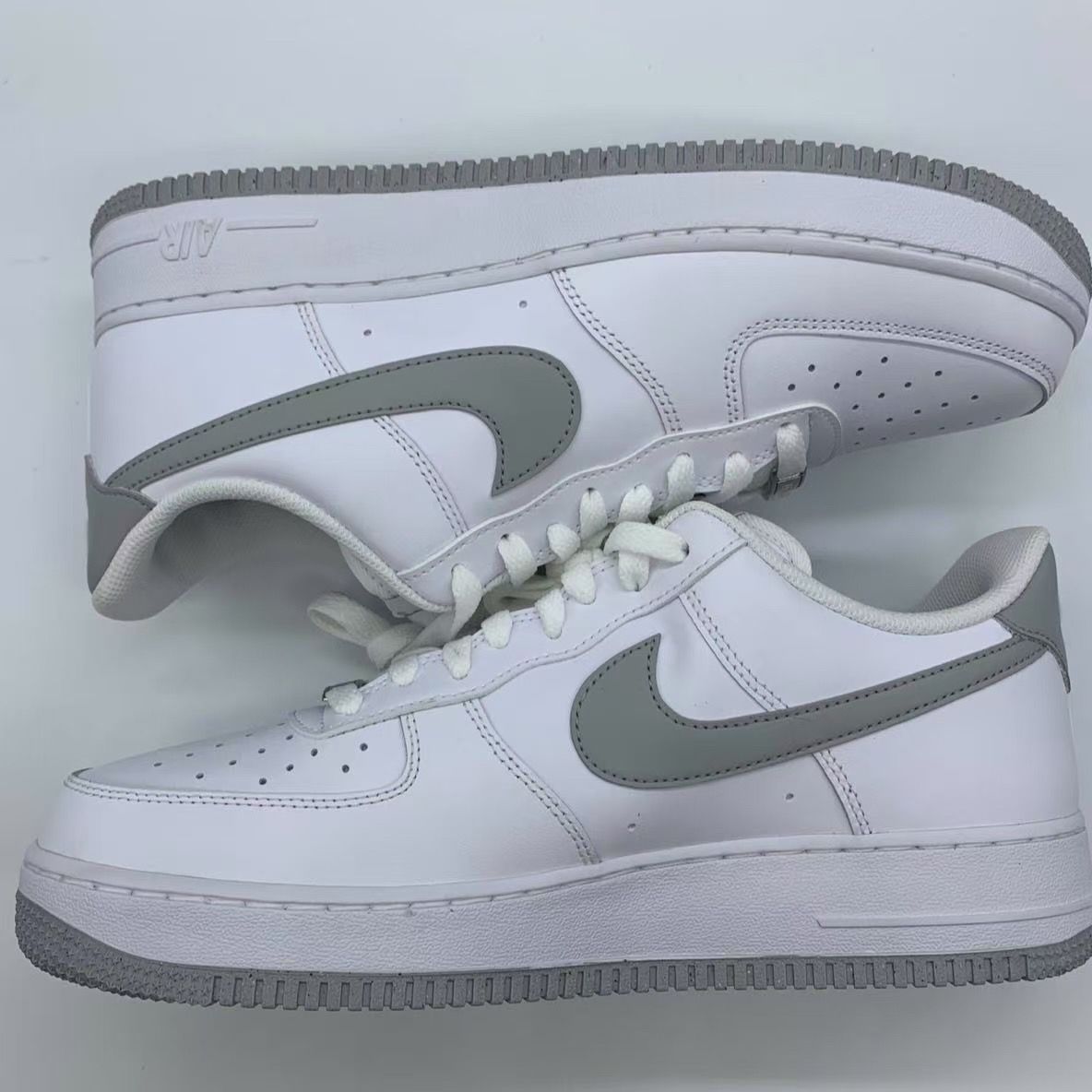 NIKE エアフォース1 NIKE AIR FORCE 1 LOW RETRO WHITE/UNIVERSITY RED-GUM YELLOW