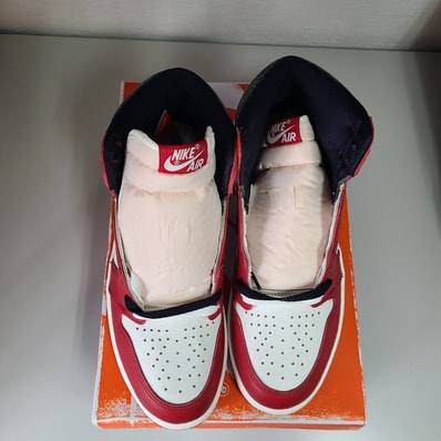 Nike Air Jordan 1 High OG "Lost & Found/Chicago"