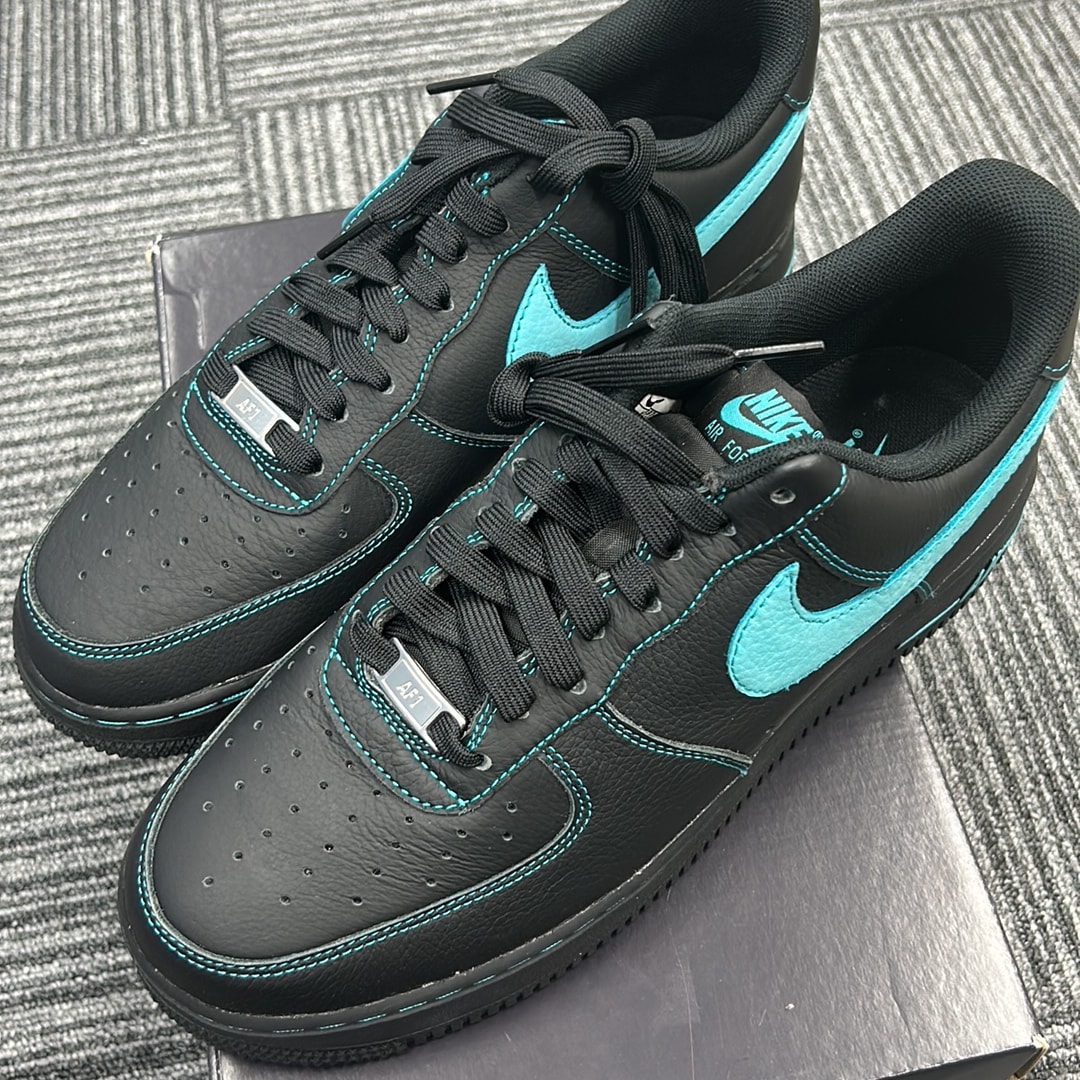 Nike Air Force 1 Low "Black Tiffany"