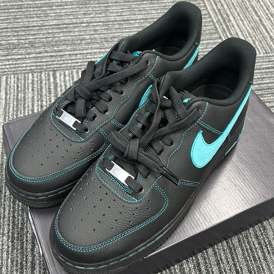 Nike Air Force 1 Low "Black Tiffany"