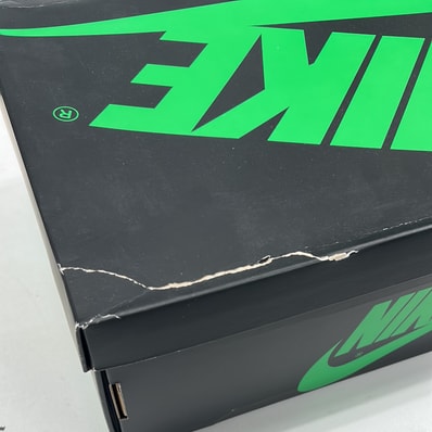 Nike Air Jordan 1 Retro High OG "Celtics/Black and Lucky Green" (2023)