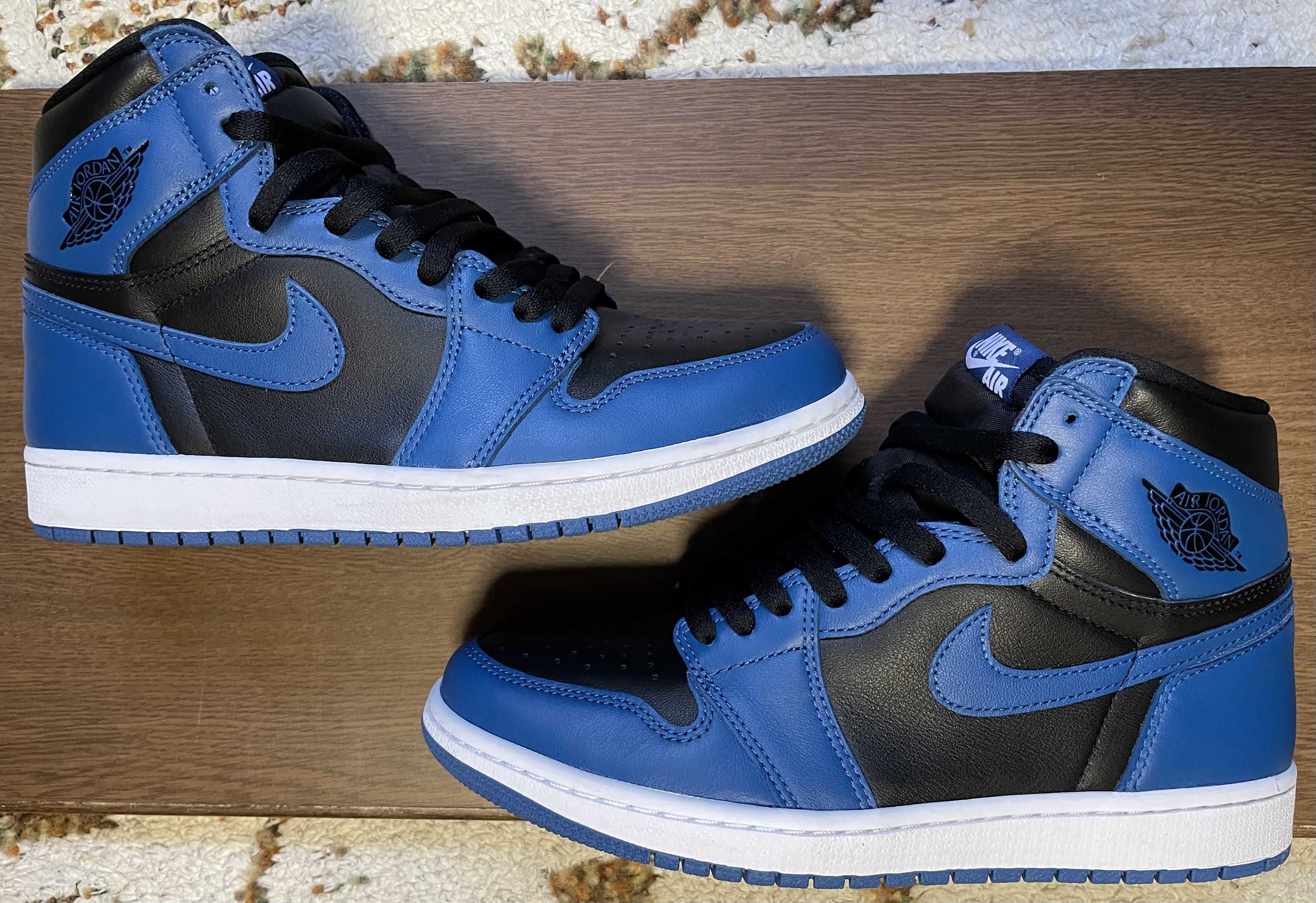 Nike Air Jordan 1 Retro High OG "Dark Marina Blue"