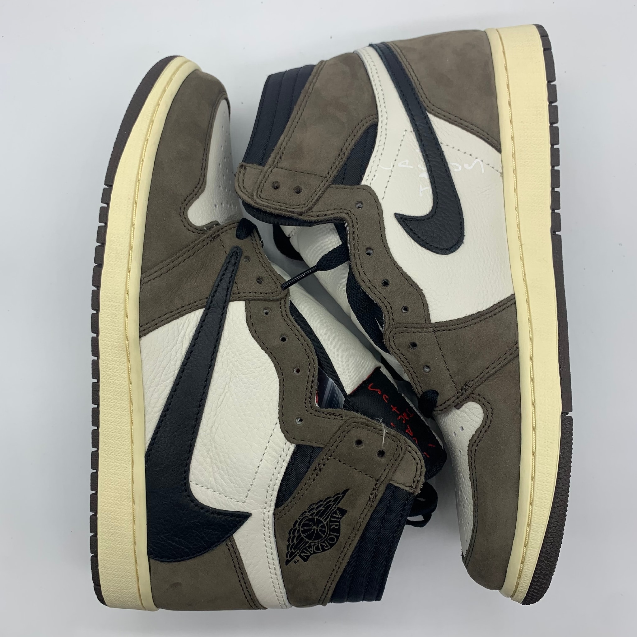 Travis Scott × Nike Air Jordan 1 Retro High OG TS SP "Sail/Dark Mocha"