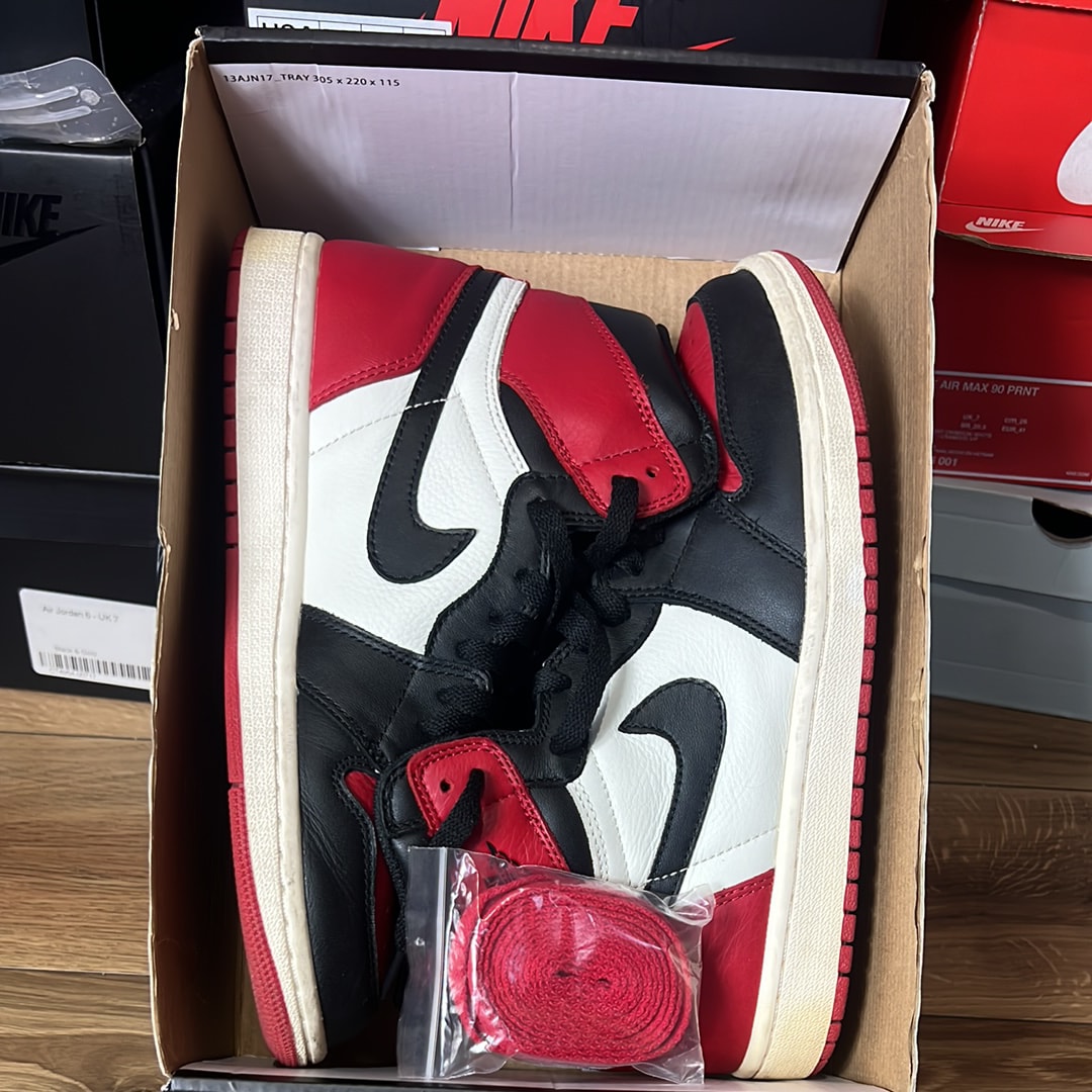 Nike Air Jordan 1 Retro High OG "Bred Toe"
