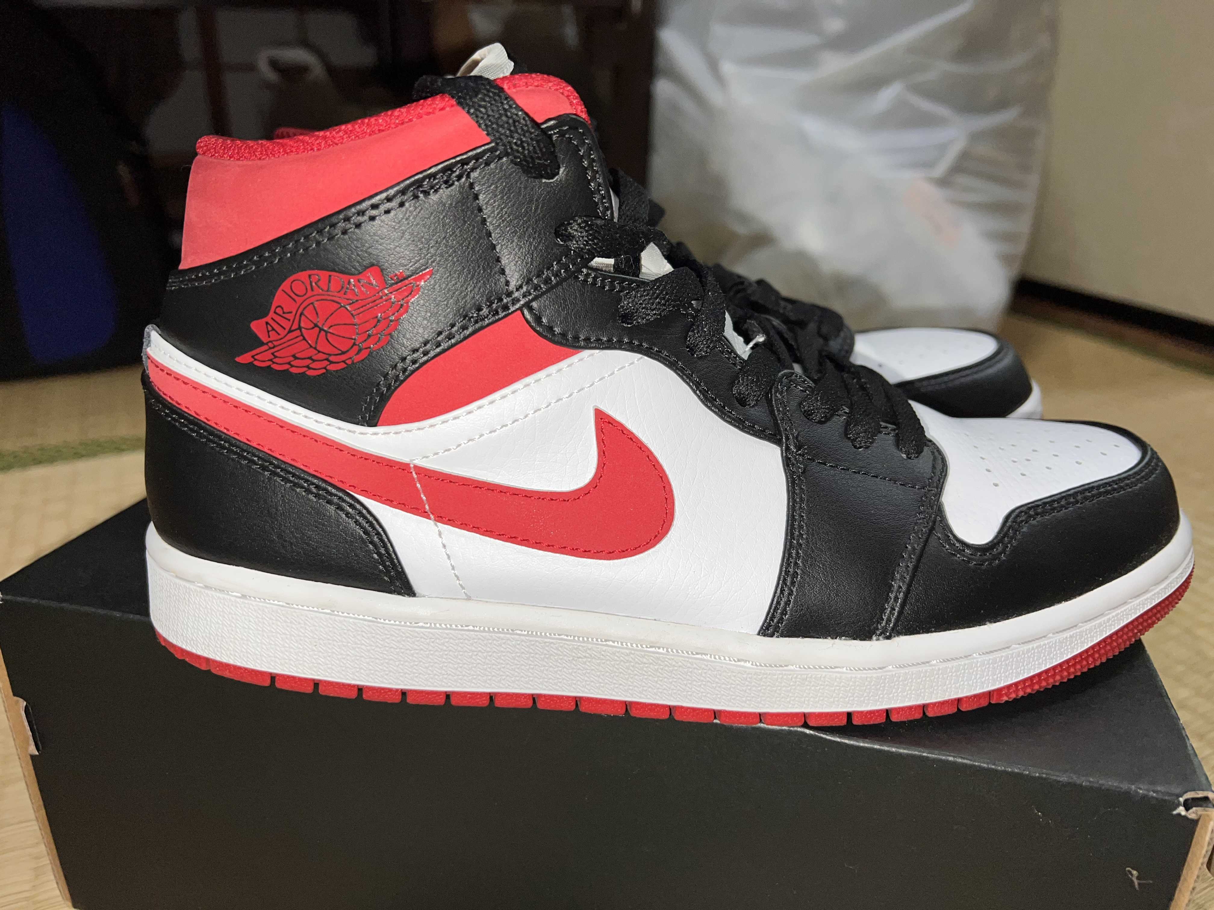 Nike Air Jordan 1 Mid "White/Gym Red Black"