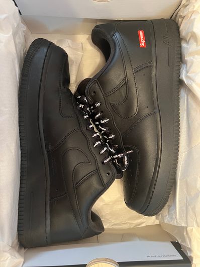 Supreme × Nike Air Force 1 Low "Black"