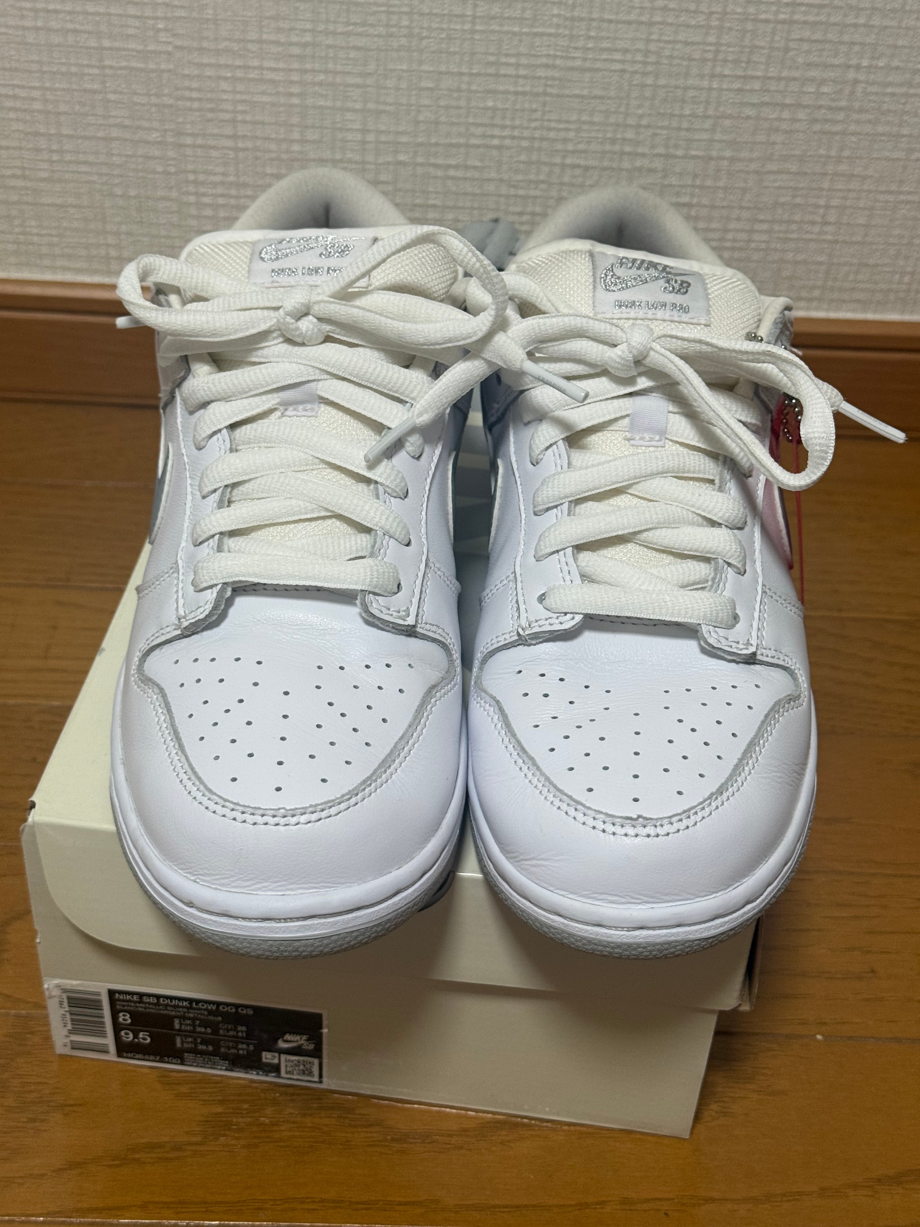Supreme × Nike SB Dunk Low "White/Metallic Silver" (25FW Week2)