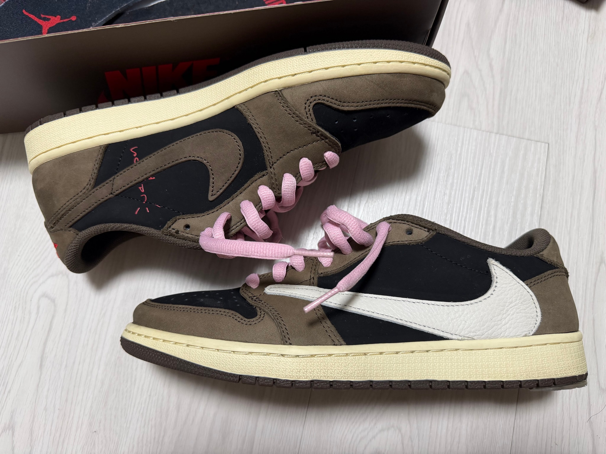 Travis Scott × Nike Air Jordan 1 Low OG SP-T  "Black/Dark Mocha"