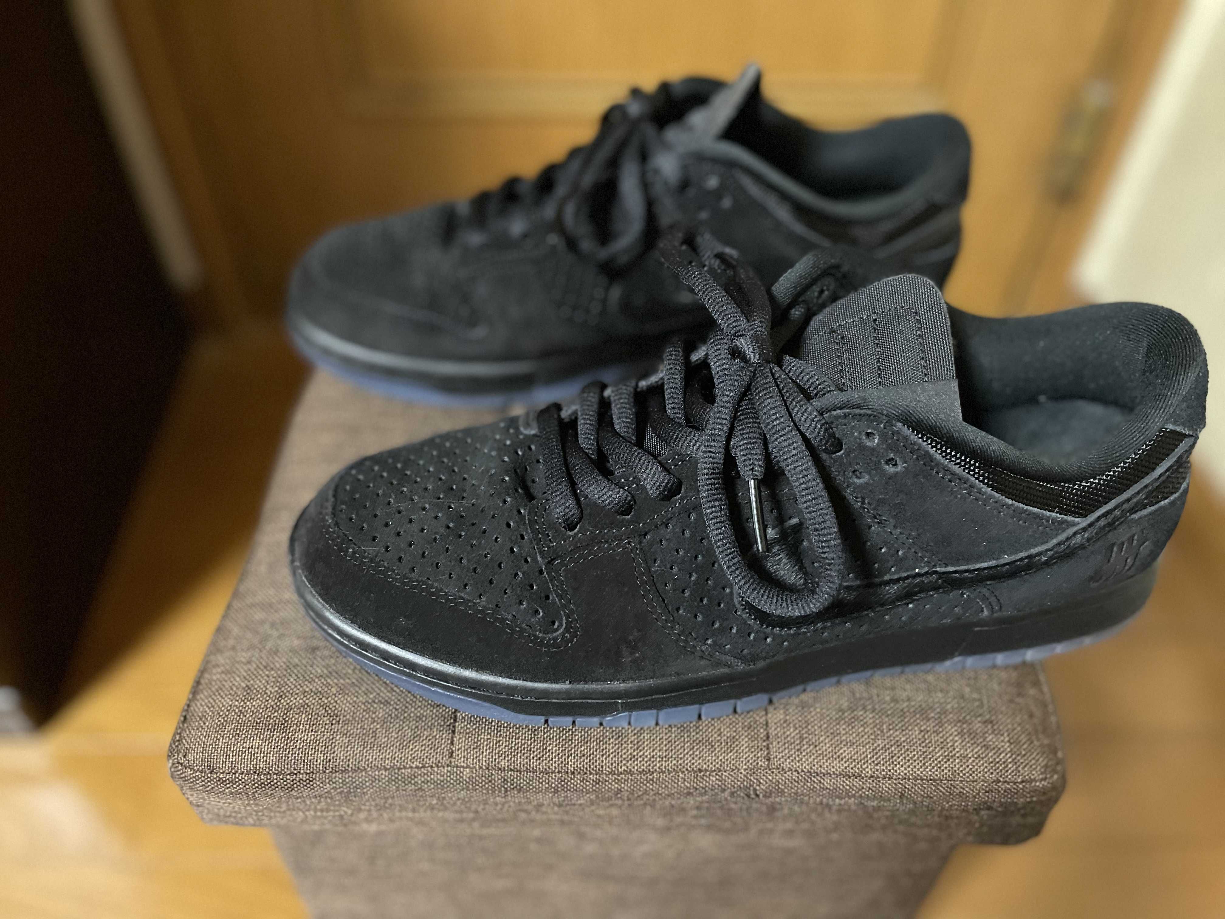 UNDEFEATED × Nike Dunk Low SP "5 ON IT"