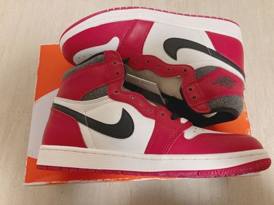 Nike Air Jordan 1 High OG "Lost & Found/Chicago"