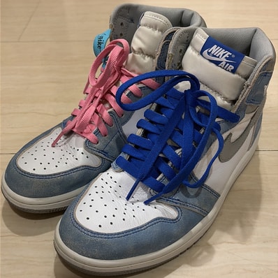 Nike Air Jordan 1 High OG "Hyper Royal"