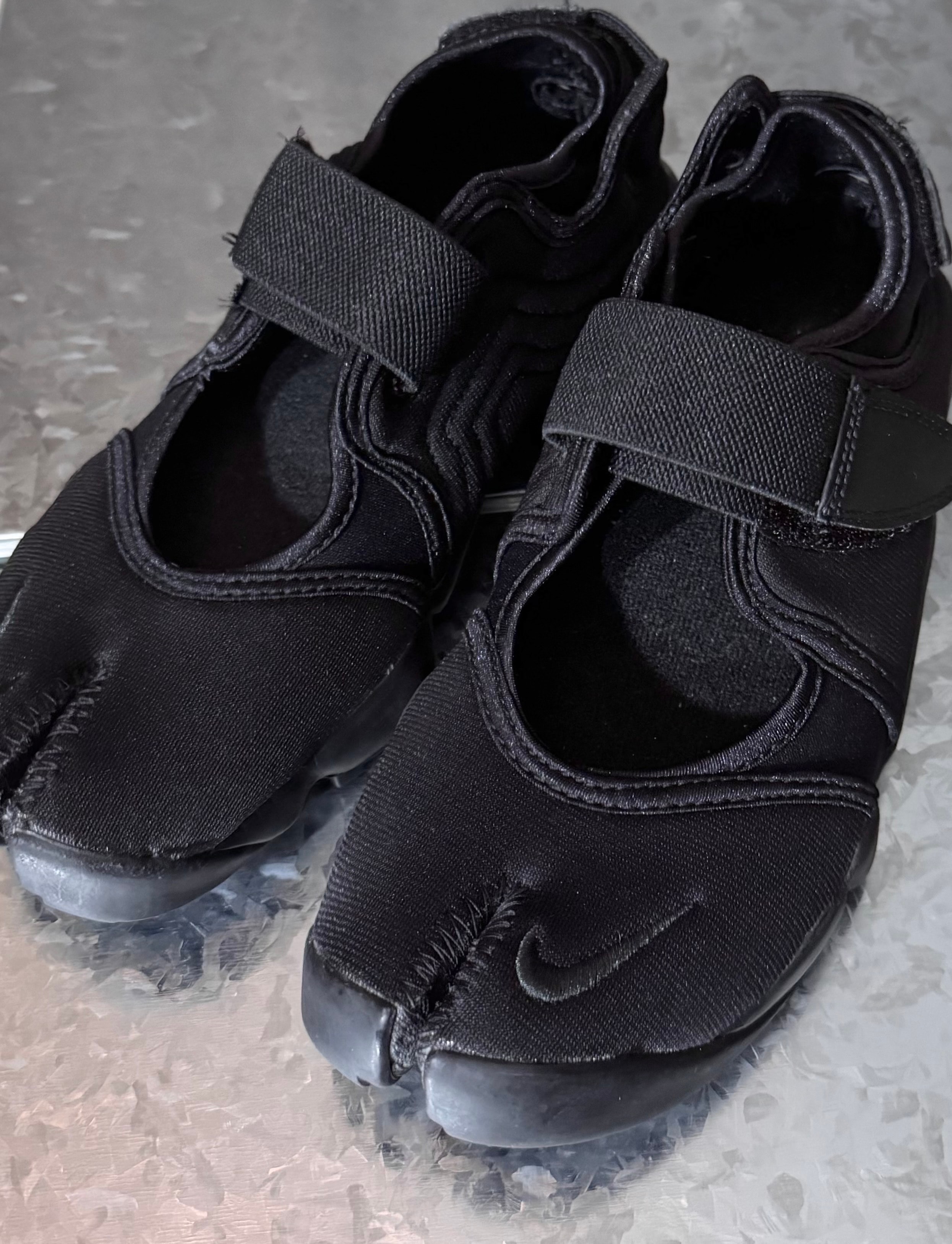Nike Women's Air Rift "Black/Off Noir"