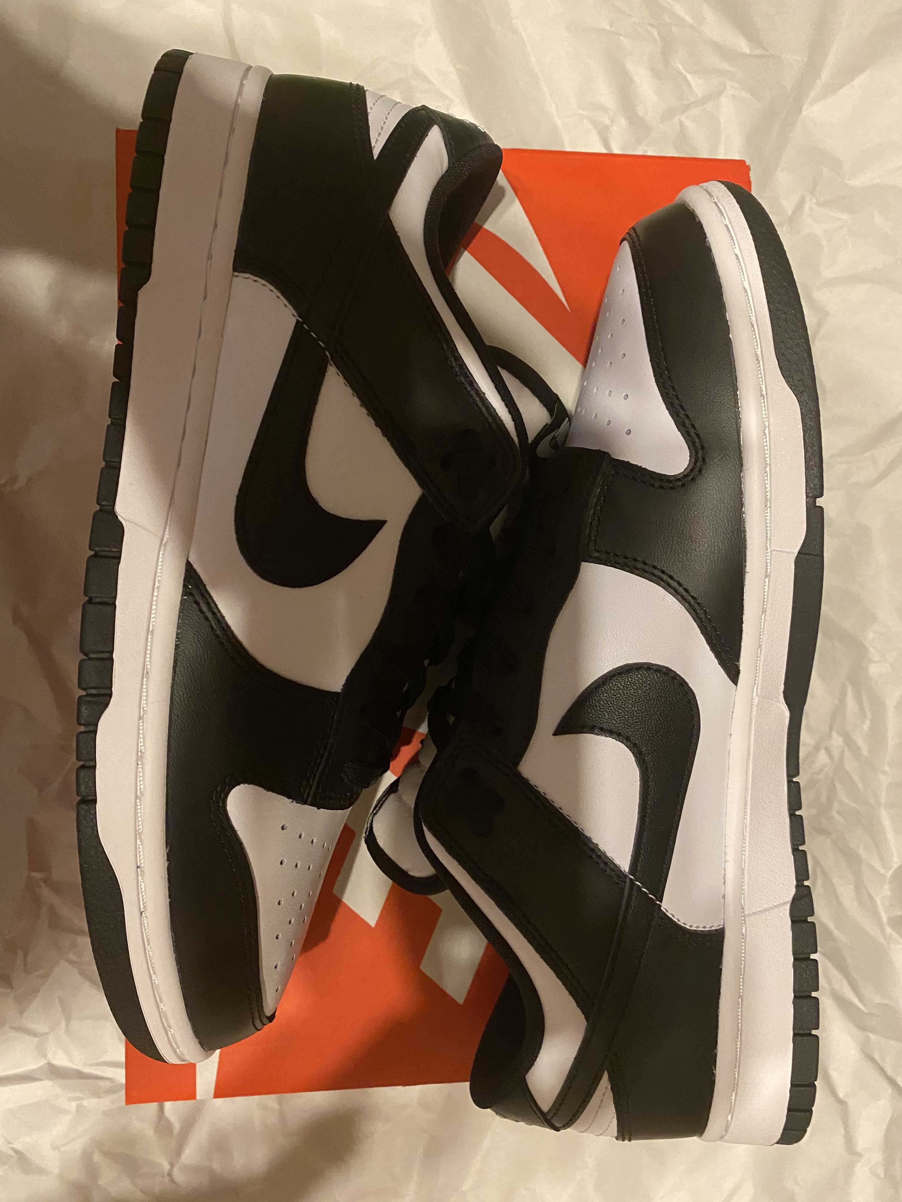 Nike Dunk Low Retro "Panda/White/Black"