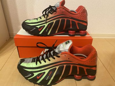 Nike Shox R4 "Neymar Black"