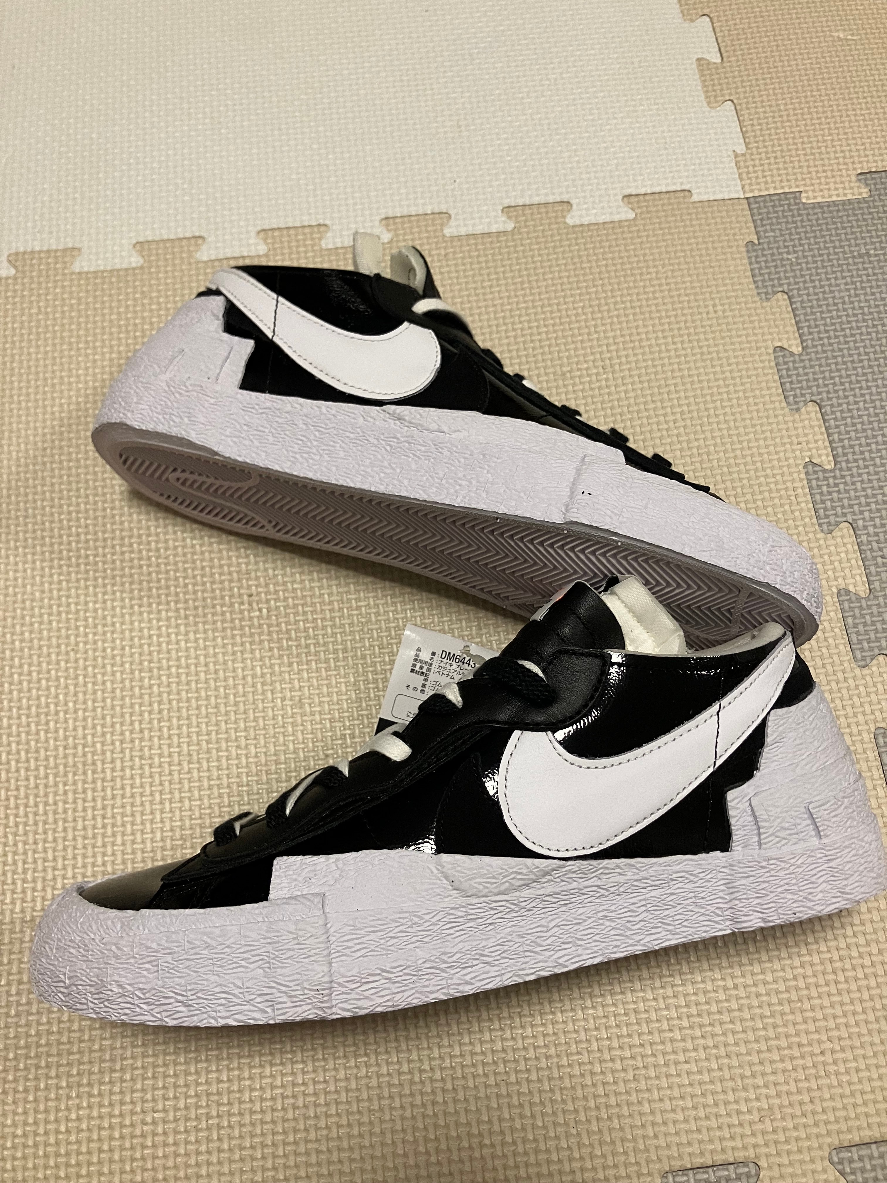 サカイ × ナイキ ブレーザー ロー "ブラック パテント レザー"