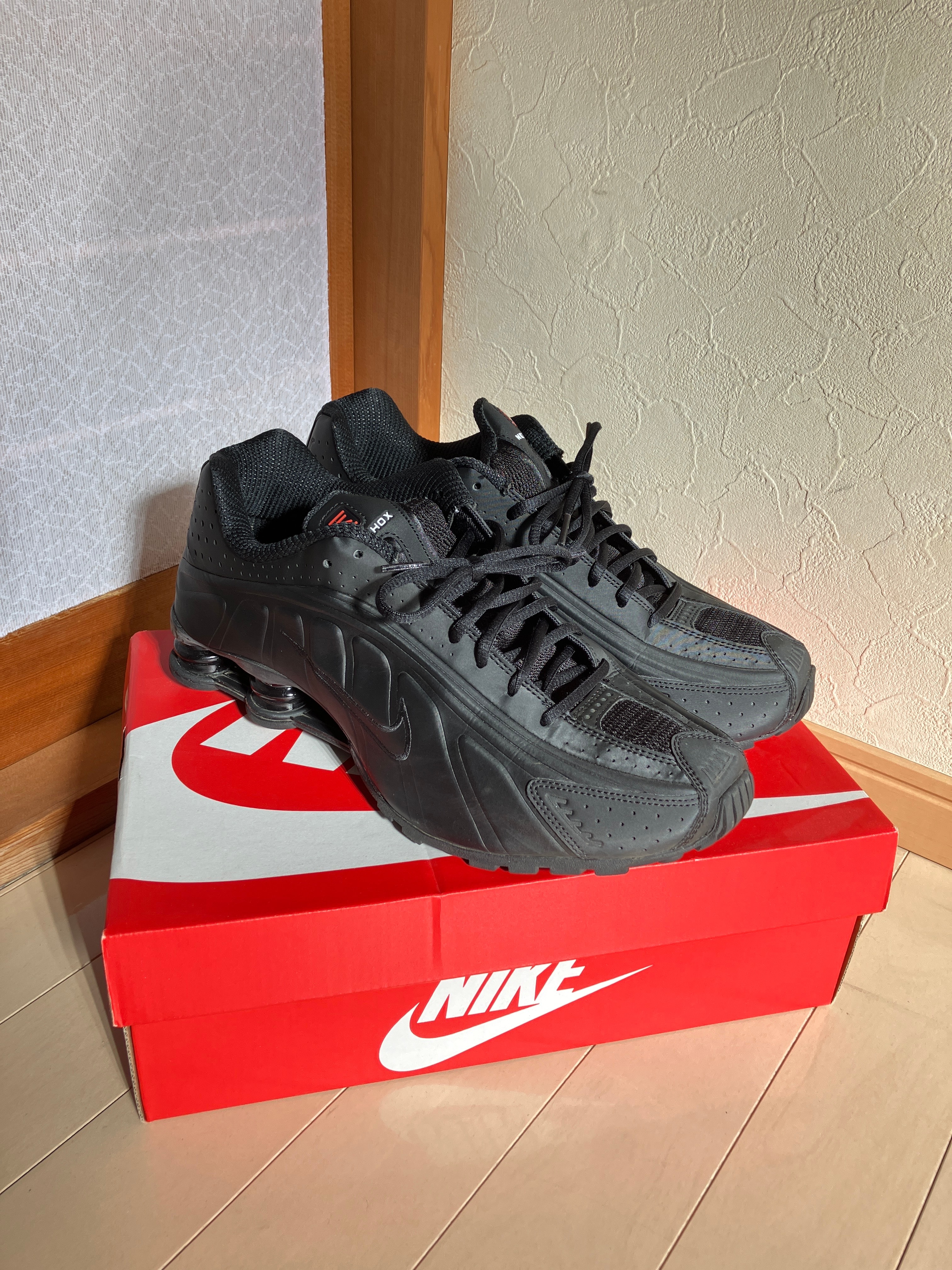 Nike Women's Shox R4 "Black"