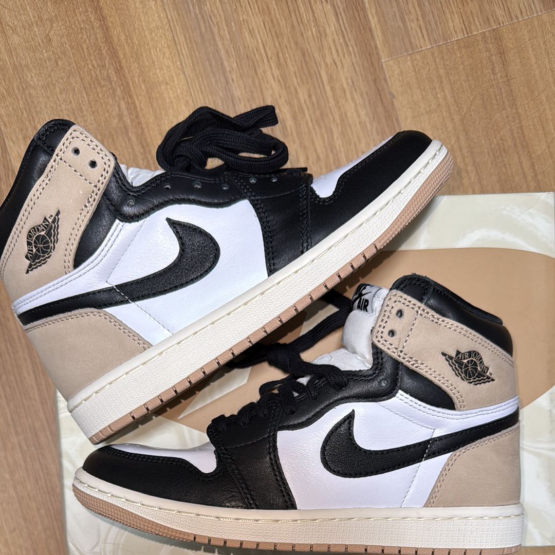 Nike Women's Air Jordan 1 Retro High OG "Latte"