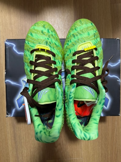 Nike Ja 3 "Spooky Season" (HV9924-700/HV9923-700)