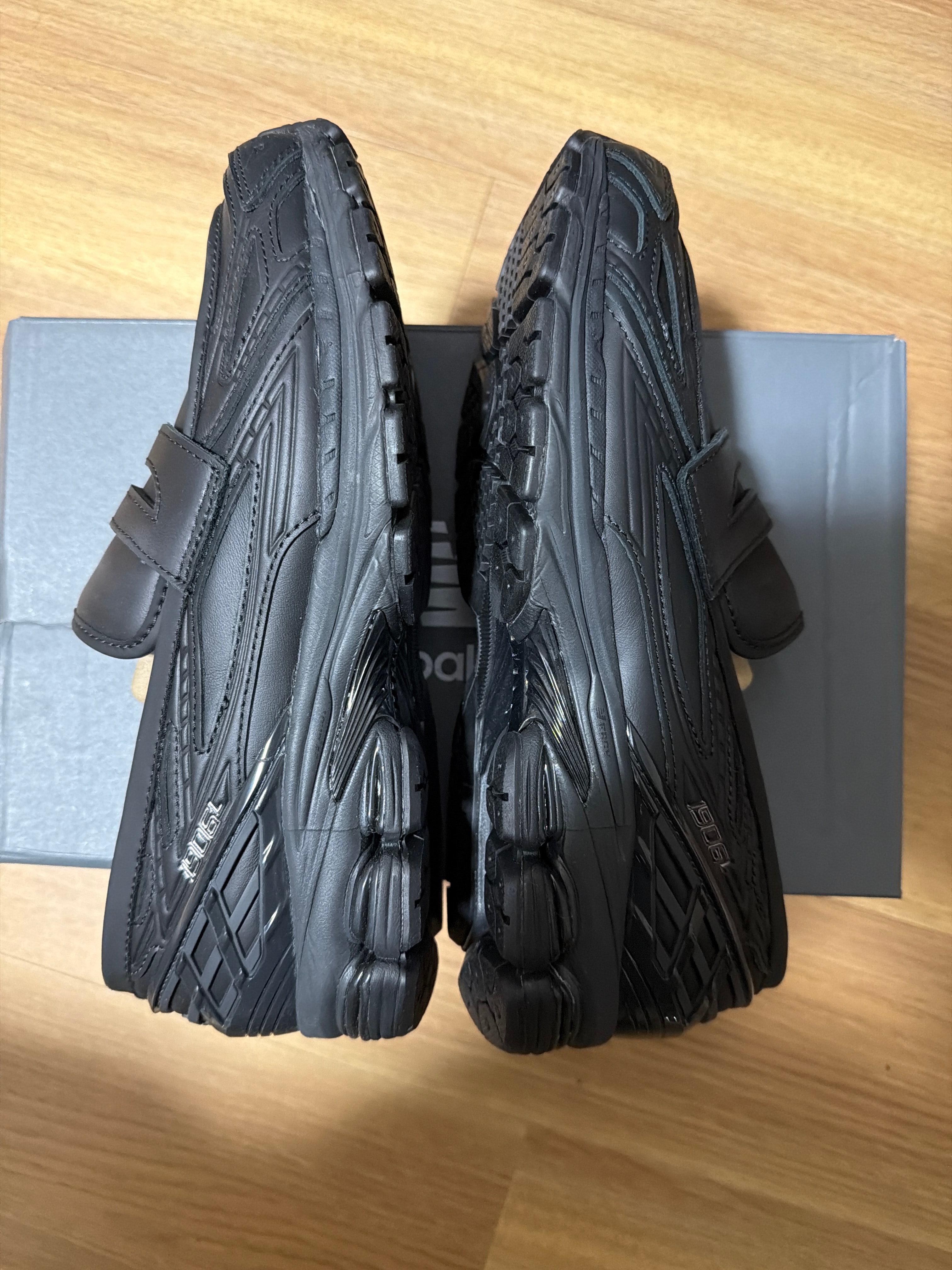 New Balance 1906L "Triple Black"