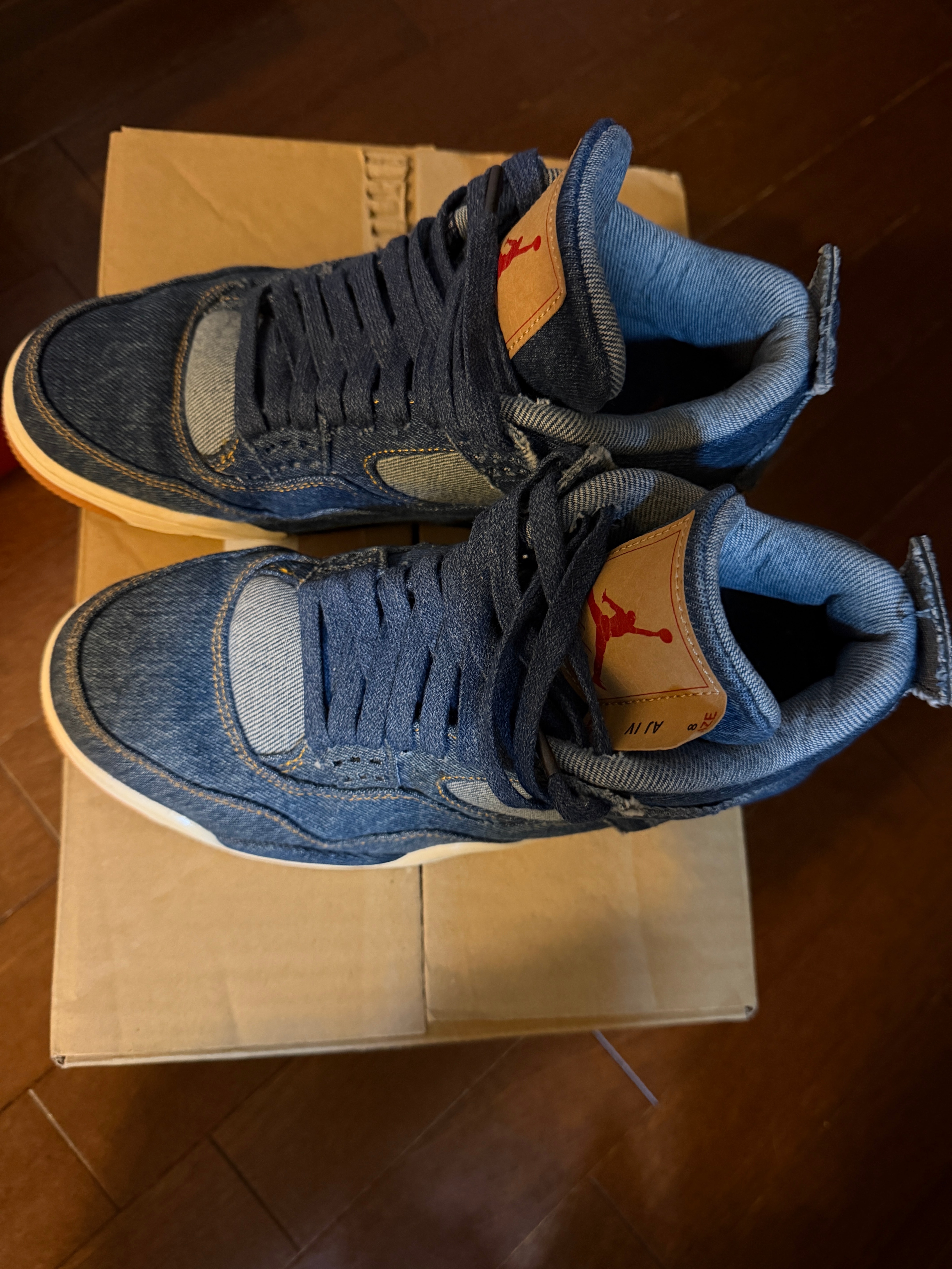 ナイキ × リーバイス エアジョーダン4 "デニム"(Tag：LEVIS®)