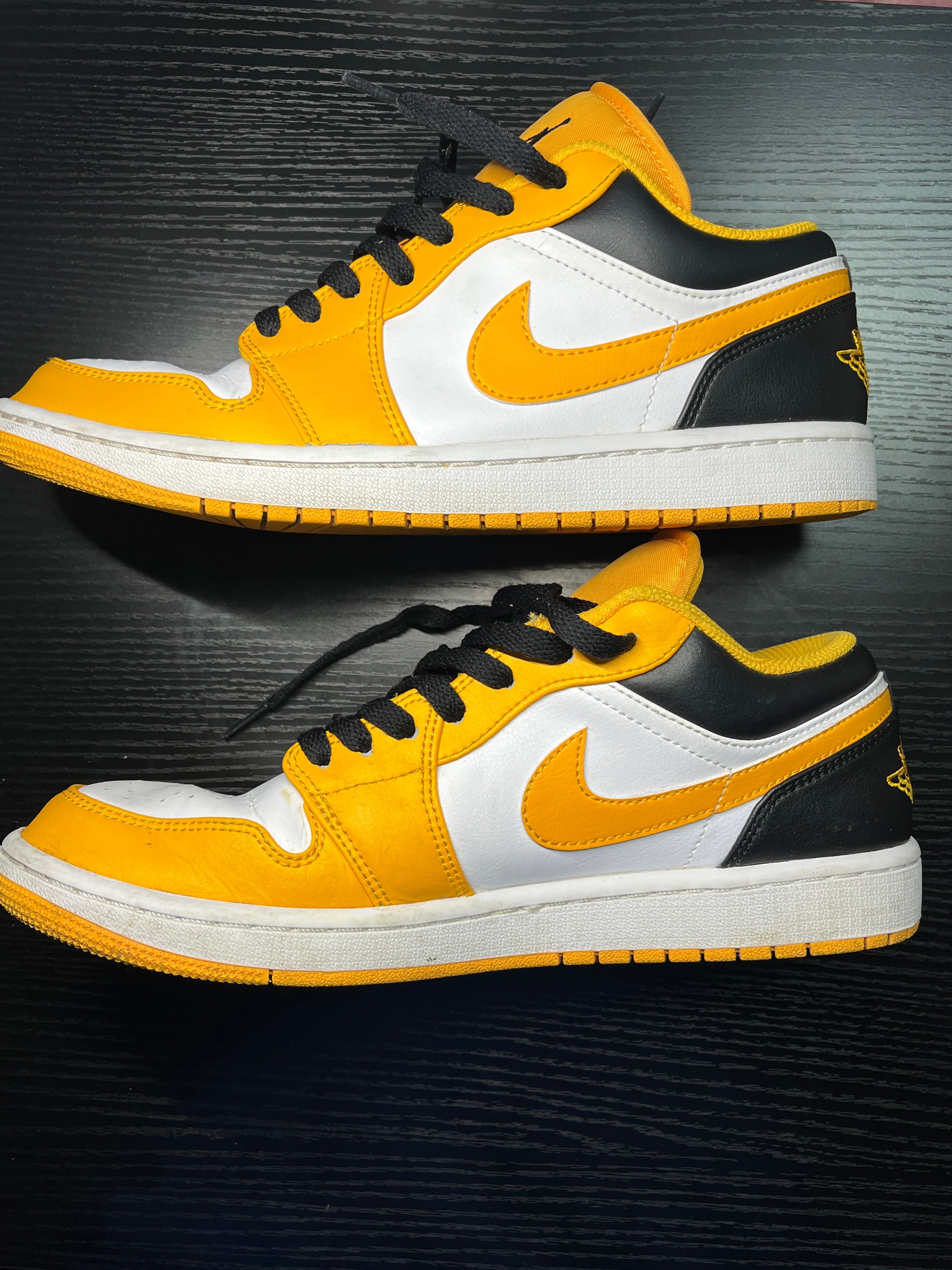 Nike Air Jordan 1 Low "Taxi"