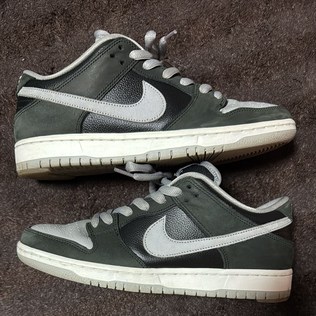 Nike SB Dunk Low "Shadow"